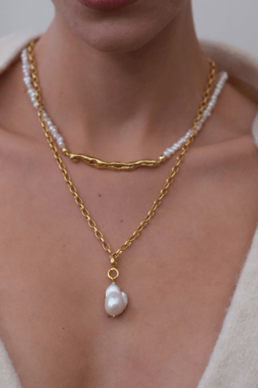 Linya Jewellery-Pontus Damla Yatay İnci Kolye Gold-Kolye-2-Milagron.com