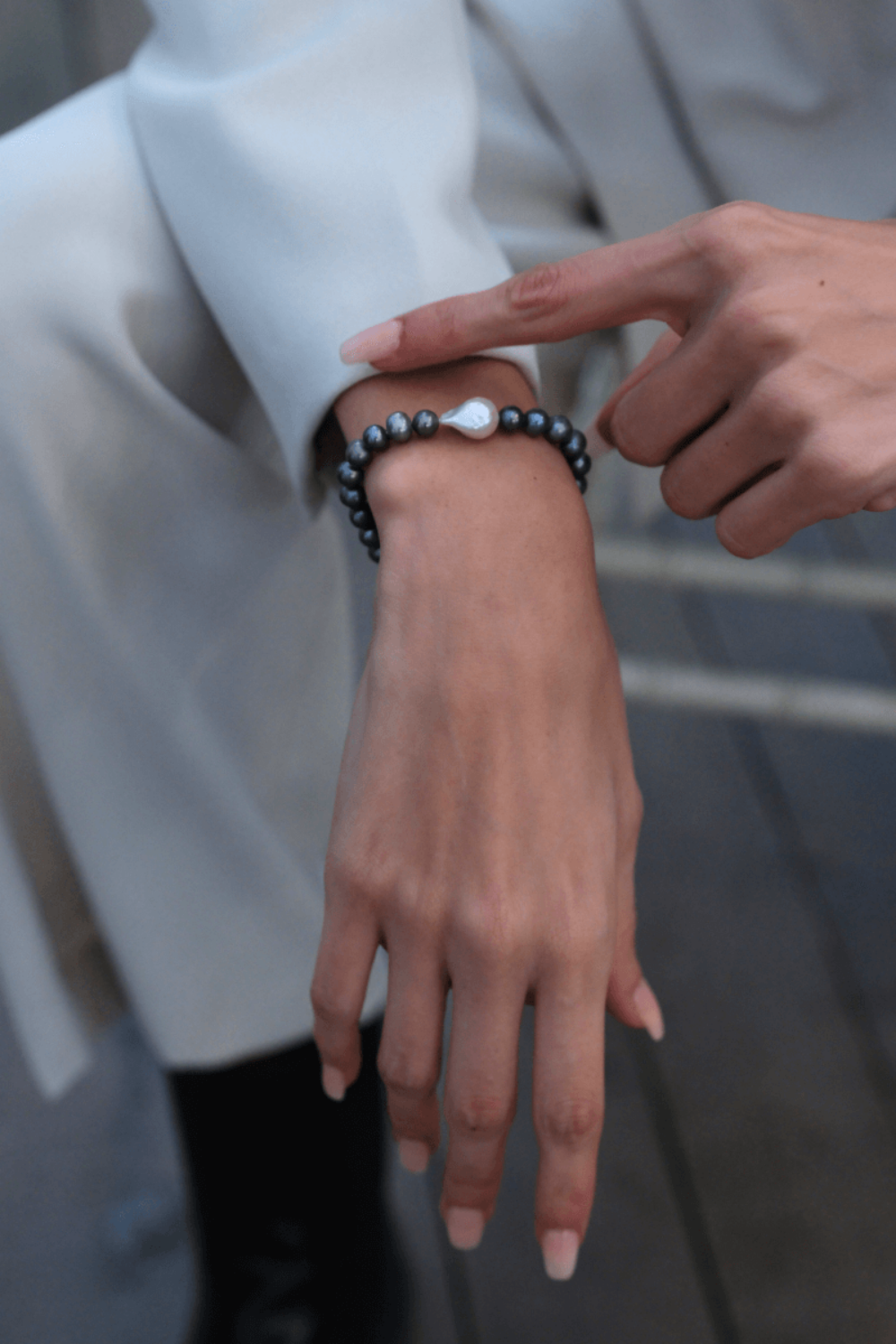 Linya Jewellery-Vola Siyah İnci Bileklik-Bileklik-4-Milagron.com