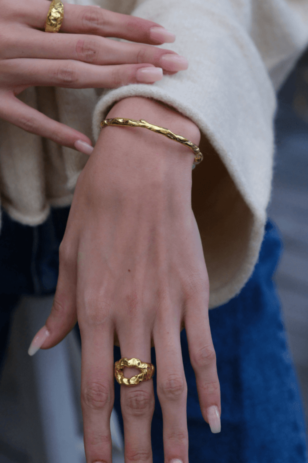 Linya Jewellery-Yira Kelepçe İnci Bileklik Gold-Bileklik-3-Milagron.com