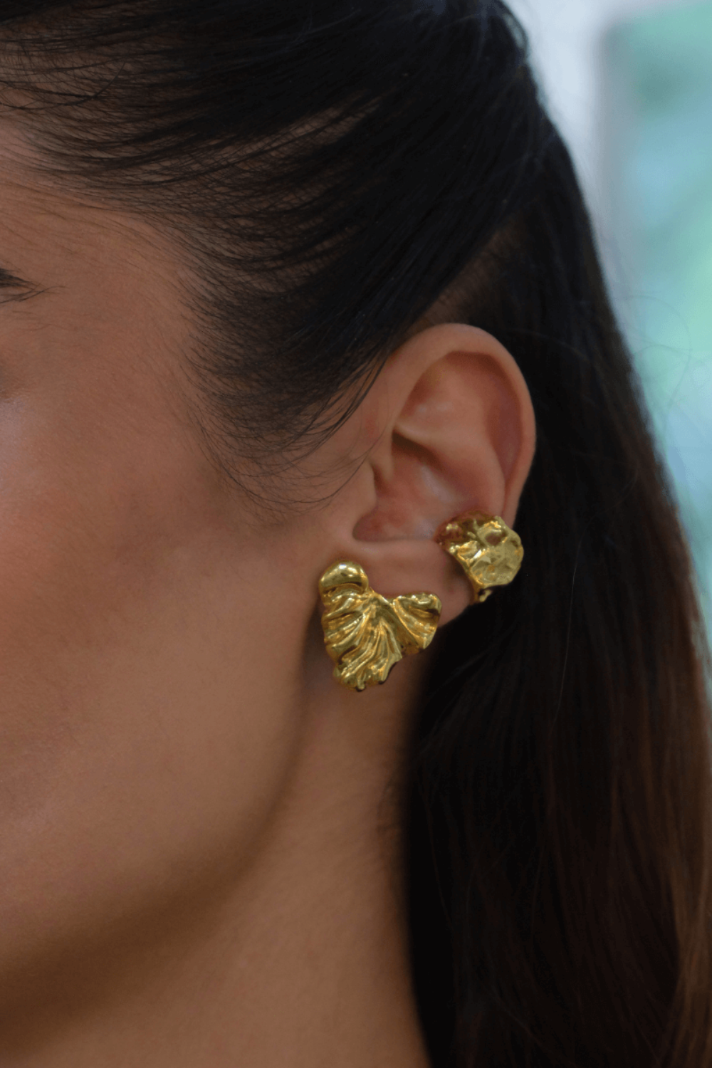 Linya Jewellery-Yora Amorf Kıkırdak Küpe Gold-Küpe-3-Milagron.com