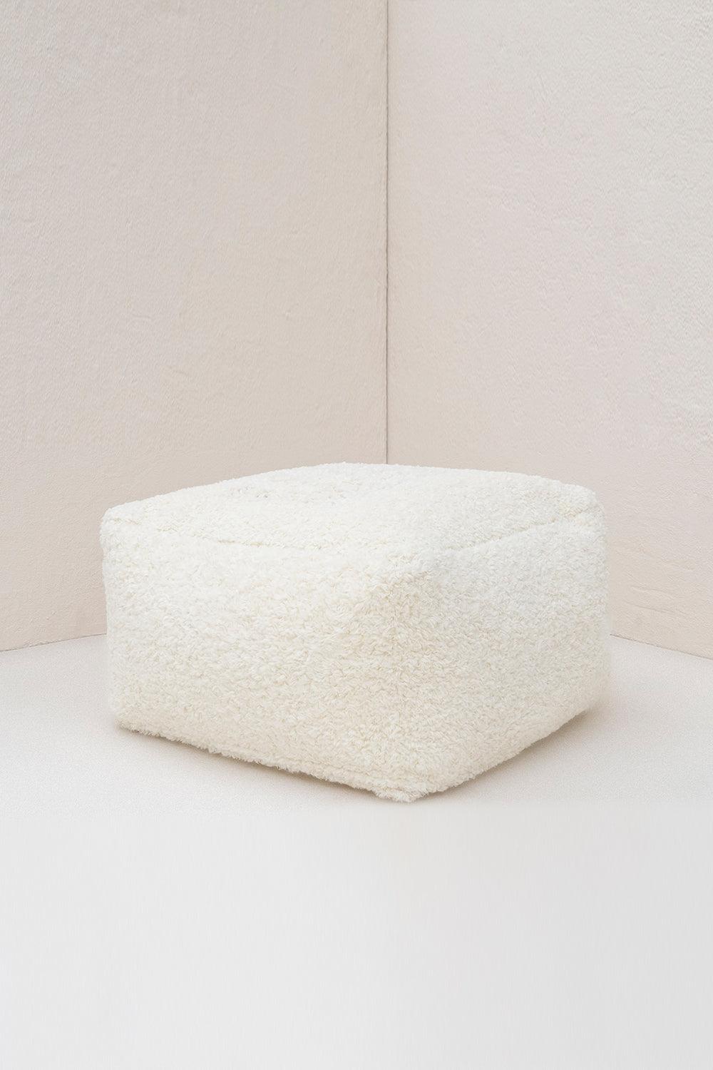 Livn Pieces-Kleed Oturak-Puf-1-Milagron.com