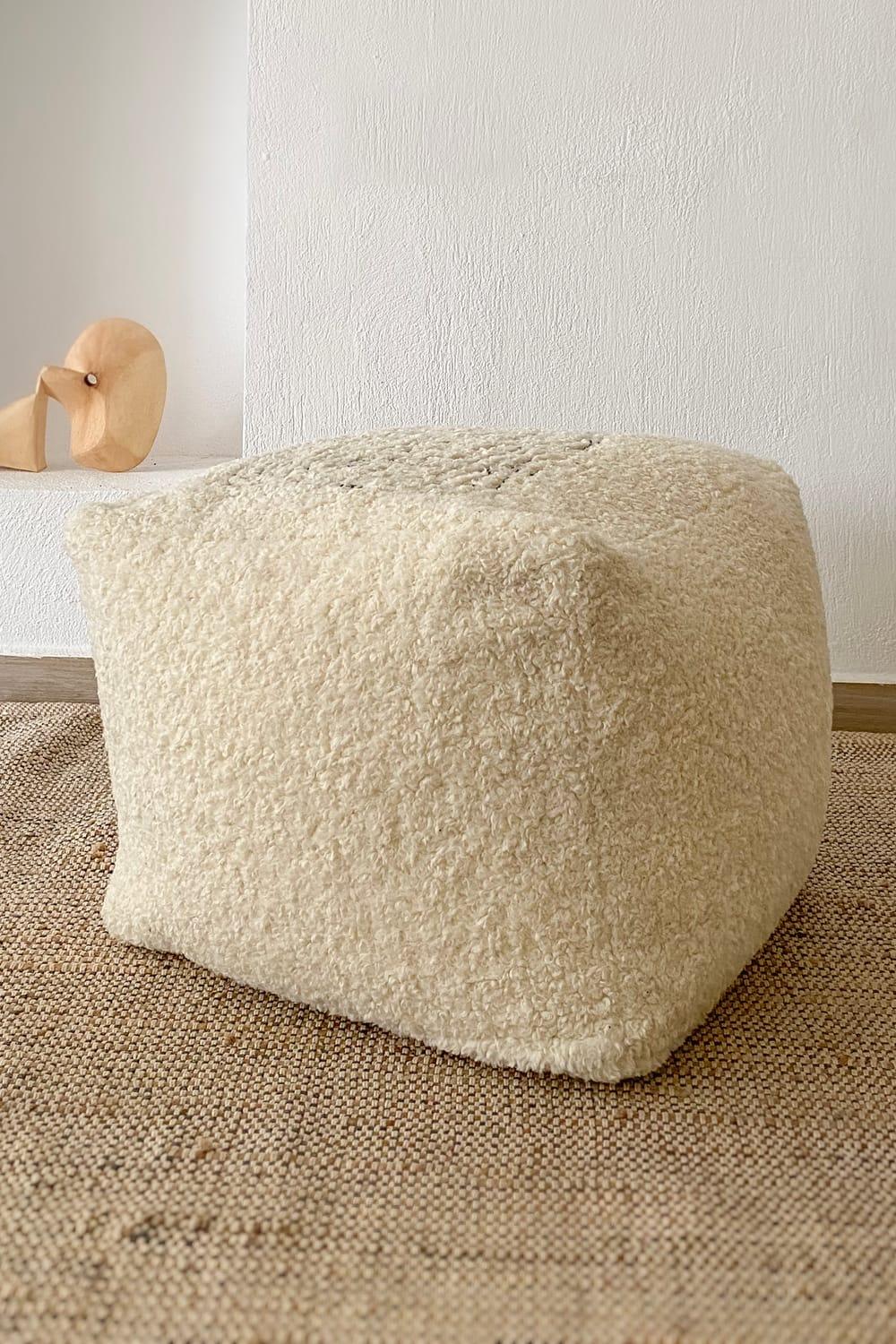 Livn Pieces-Kleed Oturak-Puf-5-Milagron.com