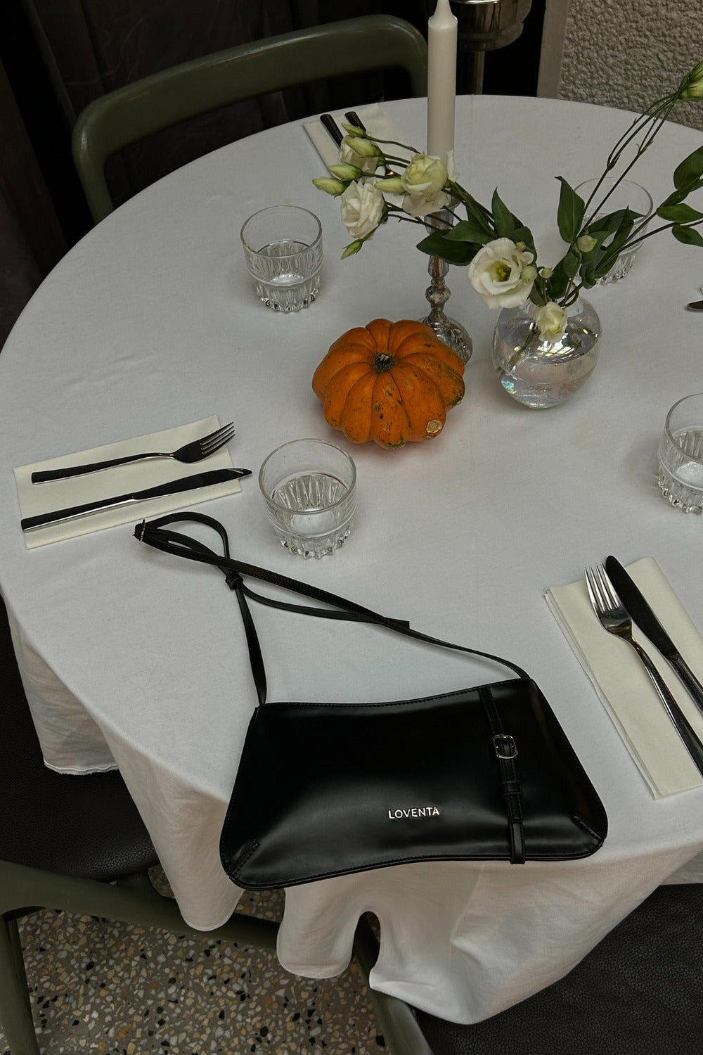 Loventa-Kemer Detaylı Omuz Çantası Siyah Eleanor-Omuz Çantası-3-Milagron.com