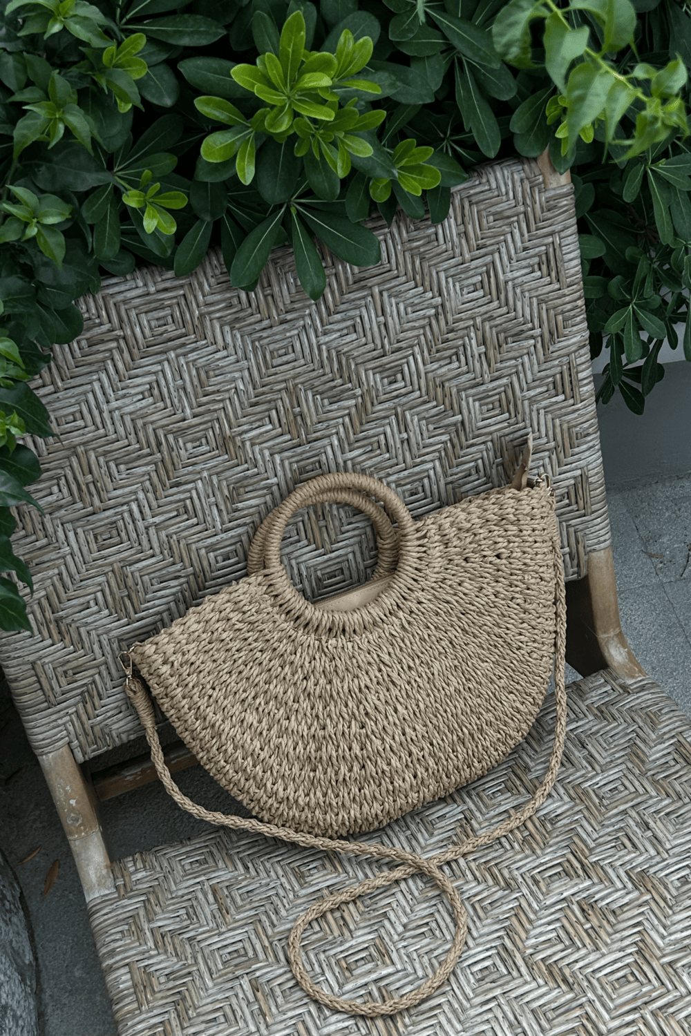 Loventa-Large Askılı Yarım Ay Hasır Çanta Bej Eshe-Omuz Çantası-2-Milagron.com