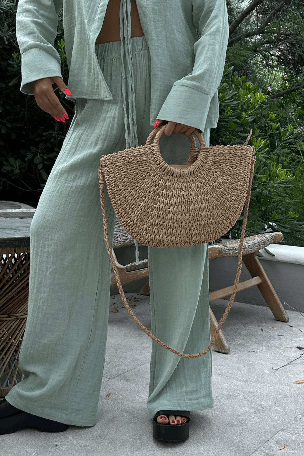 Loventa-Large Askılı Yarım Ay Hasır Çanta Camel Eshe-Omuz Çantası-7-Milagron.com