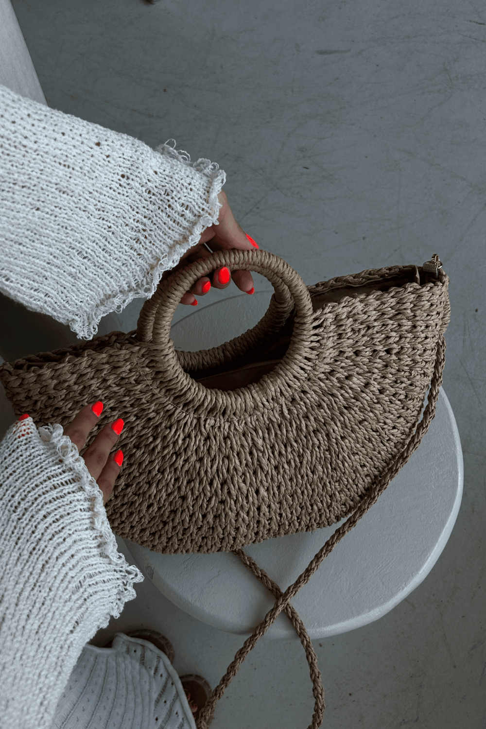 Loventa-Large Askılı Yarım Ay Hasır Çanta Camel Eshe-Omuz Çantası-9-Milagron.com