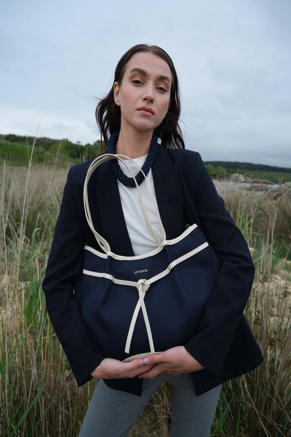 Loventa-Large Tote Bag Lacivert & Bej Niesha Allure-Omuz Çantası-2-Milagron.com