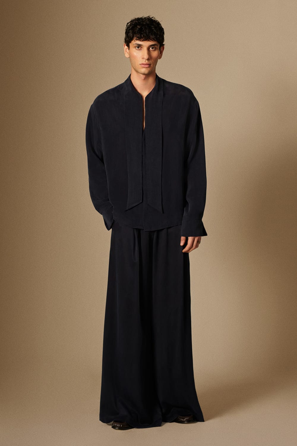 Lriua-Tiresias-Gömlek-1-Milagron.com