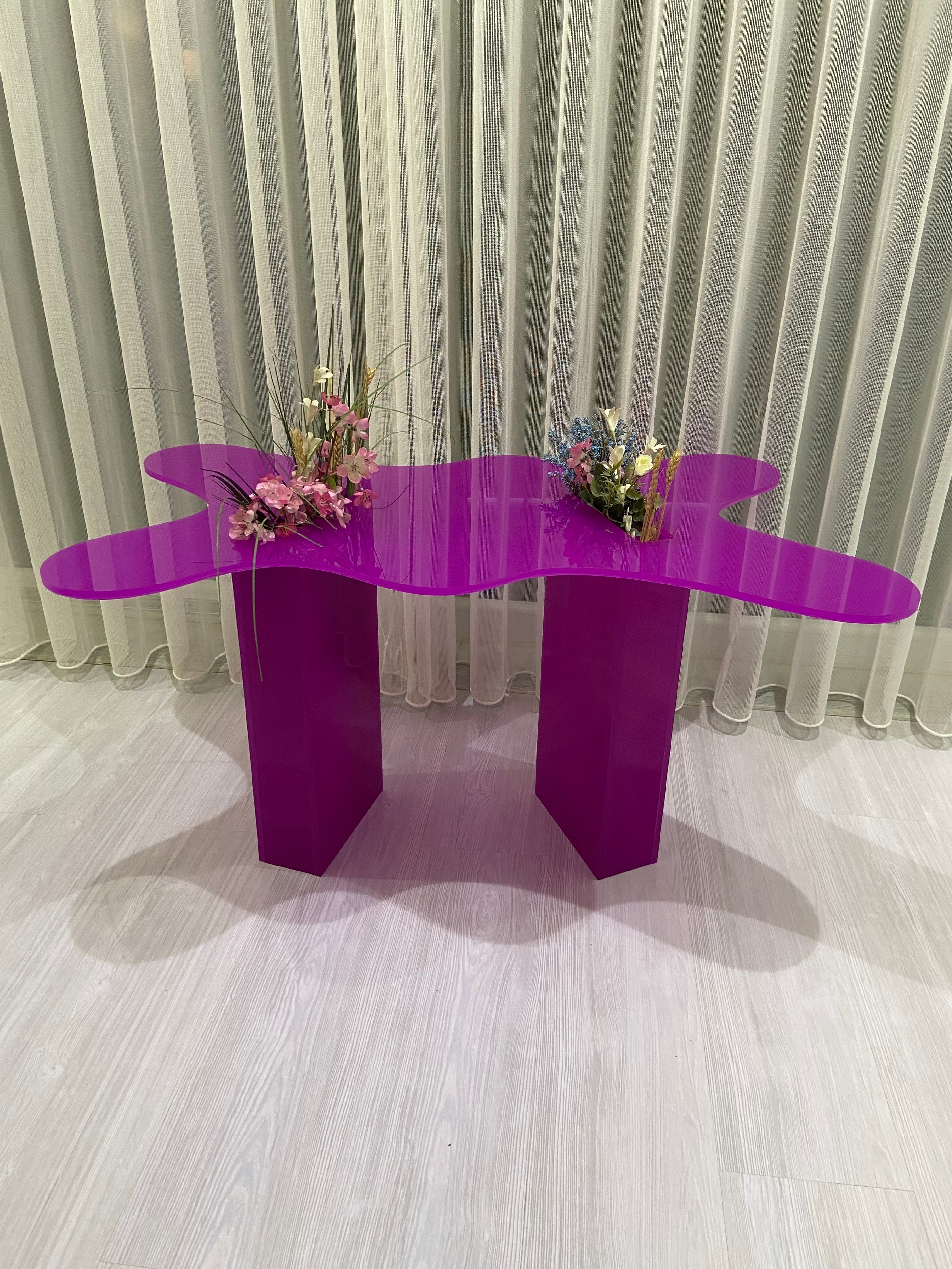 Lujolab.-Çiçeklik Detaylı Sofistike Pleksi Orta Sehpa-Sehpa-5-Milagron.com