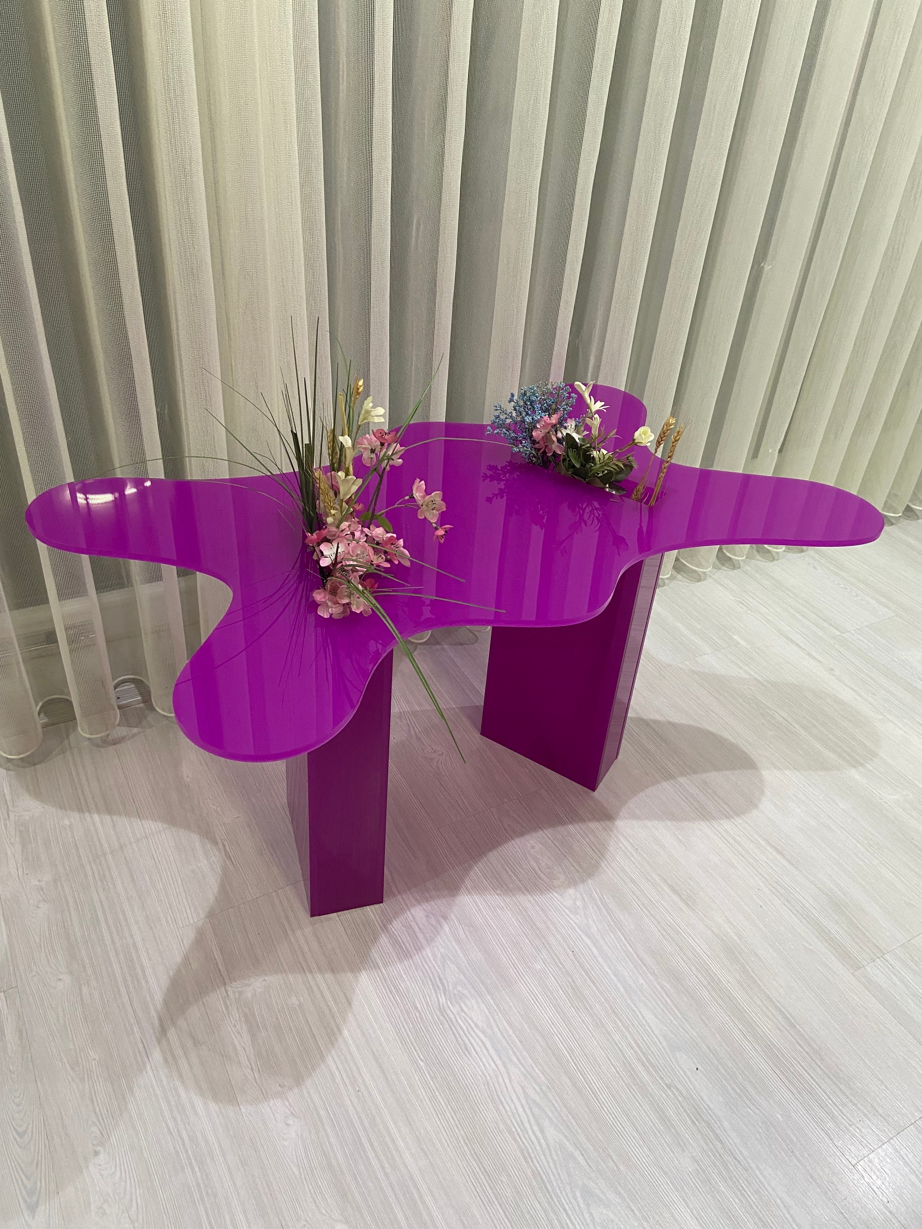 Lujolab.-Çiçeklik Detaylı Sofistike Pleksi Orta Sehpa-Sehpa-7-Milagron.com