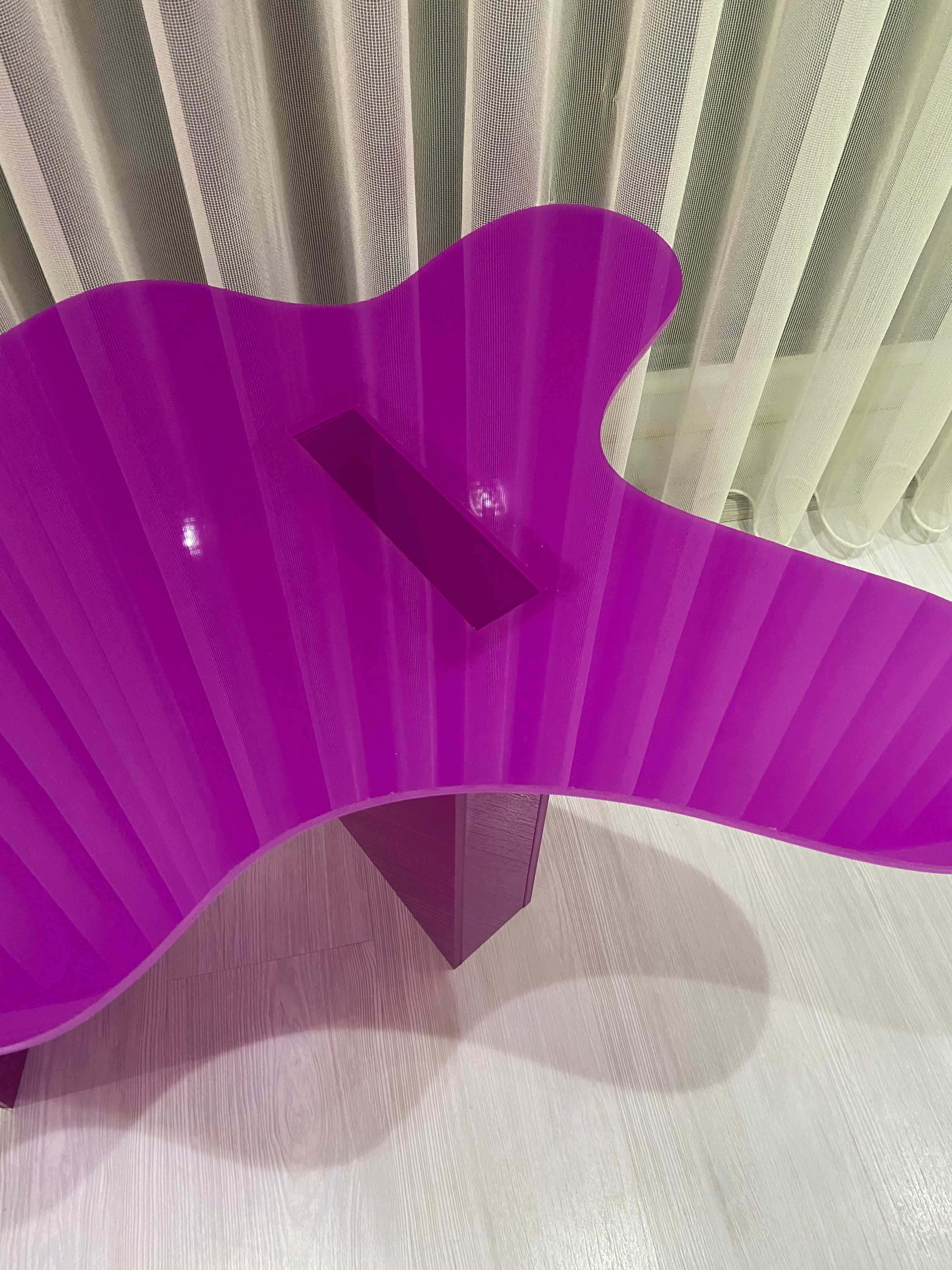 Lujolab.-Çiçeklik Detaylı Sofistike Pleksi Orta Sehpa-Sehpa-9-Milagron.com