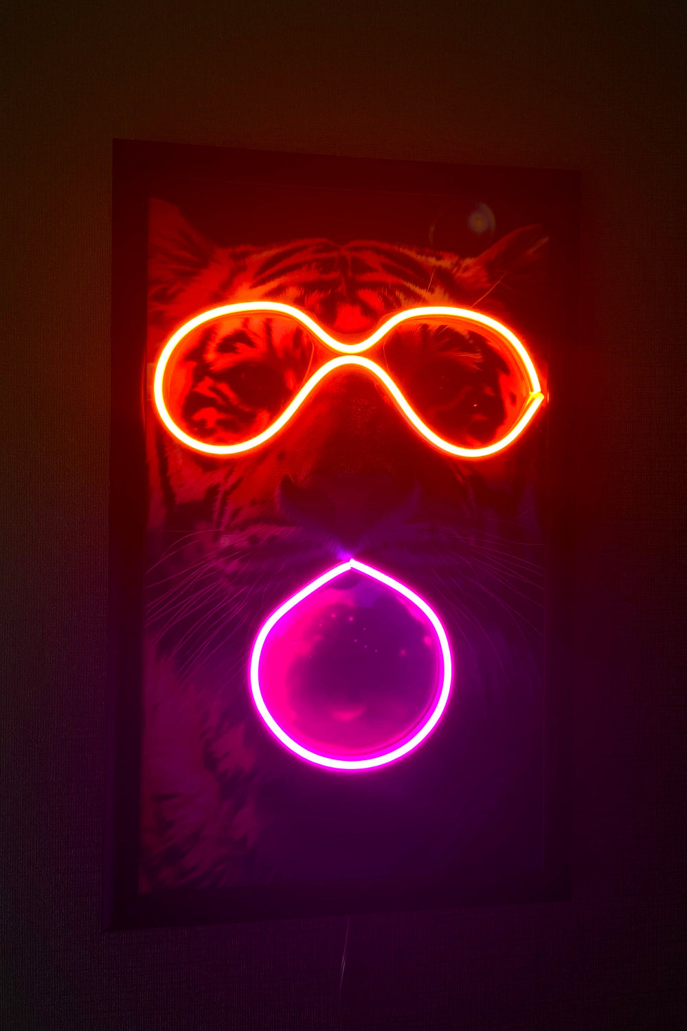 Lujolab.-Kaplan Neon Duvar Posteri-Tablo-2-Milagron.com