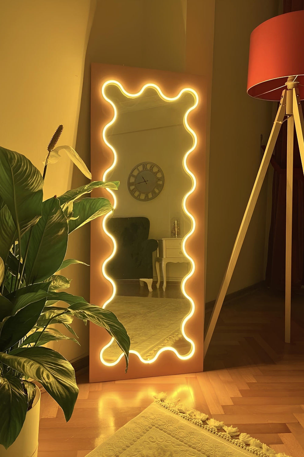 Lujolab.-Led Neonlu Ayna-Ayna-1-Milagron.com