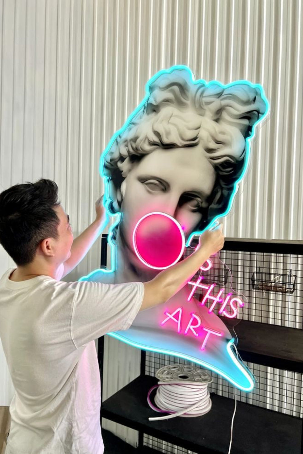 Lujolab.-Neonlu 'This Is Art' Pleksi David Tablosu-Tablo-3-Milagron.com