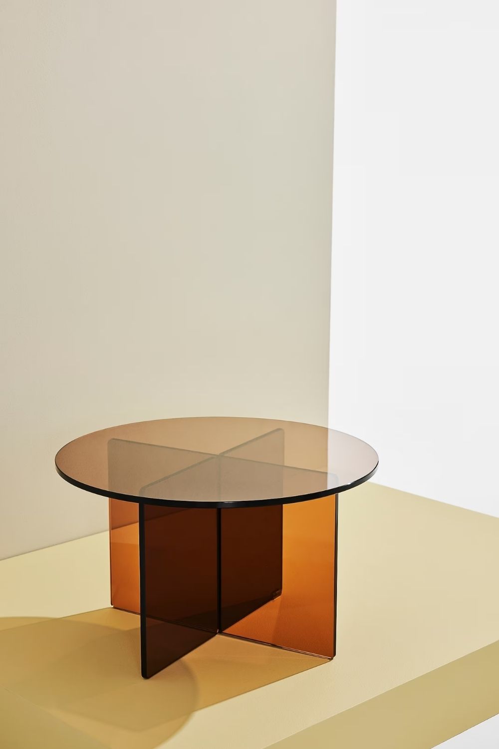 Lujolab.-Roundy Akrilik Masa-Masa-2-Milagron.com