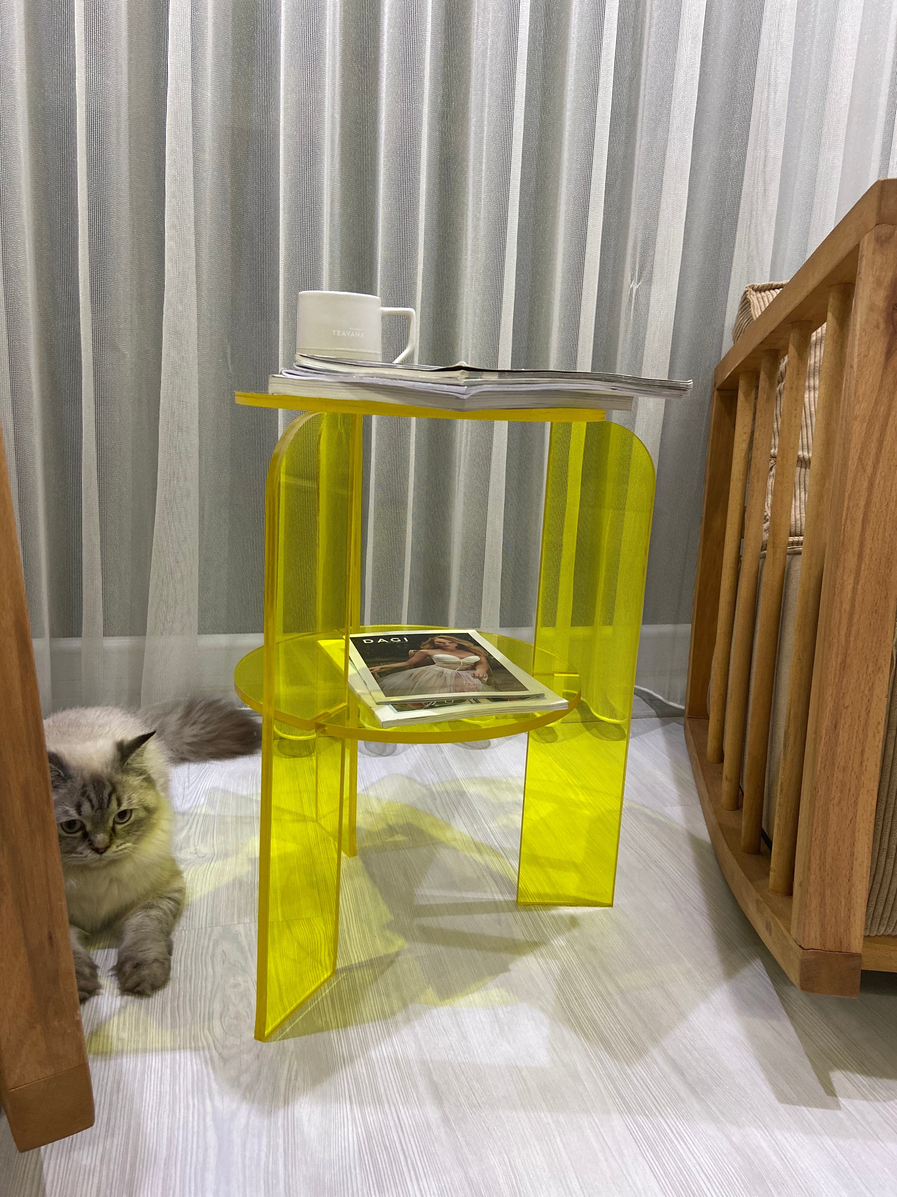 Lujolab.-Sarı Pleksi Orta Sehpa-Sehpa-4-Milagron.com