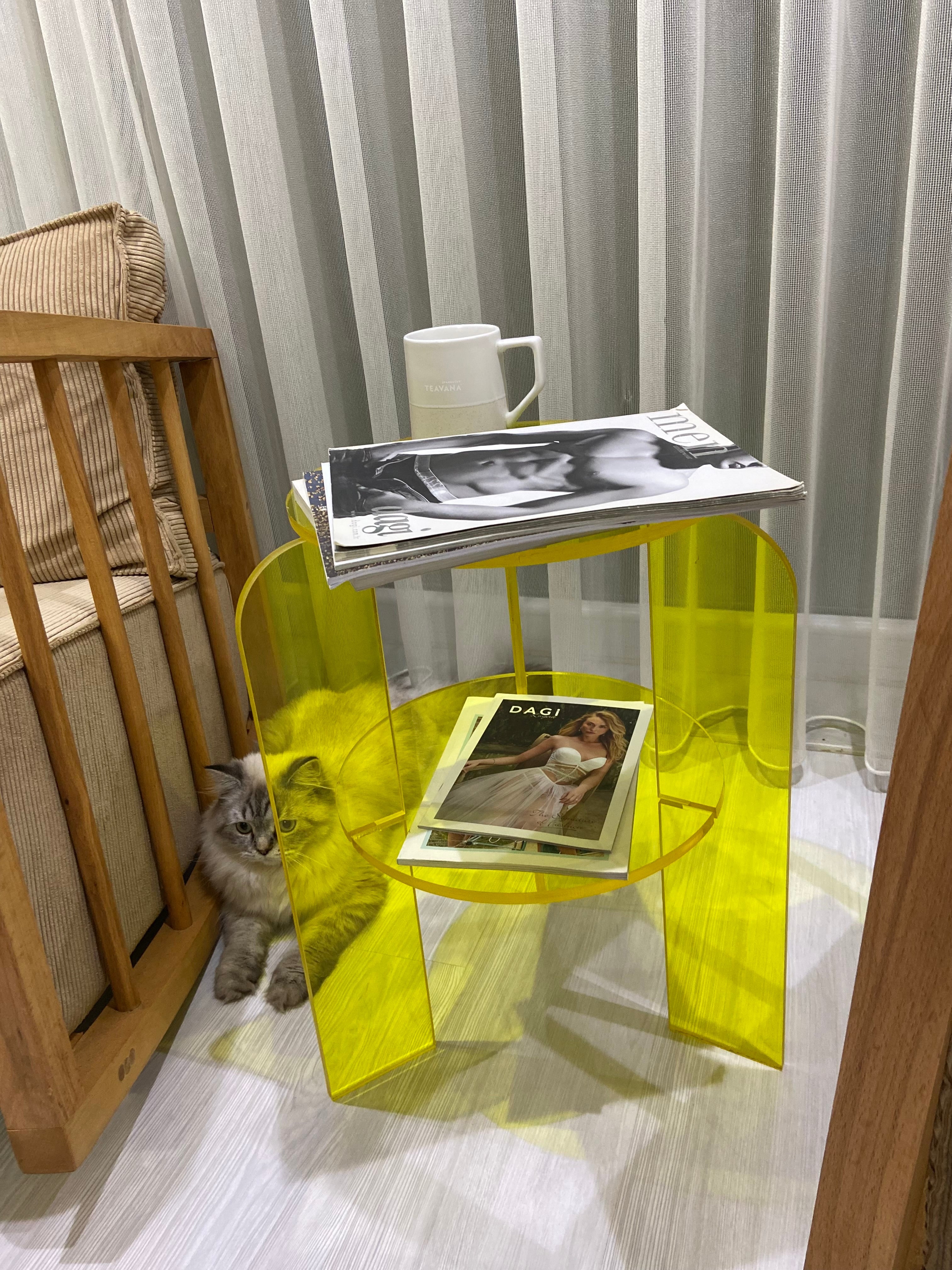 Lujolab.-Sarı Pleksi Orta Sehpa-Sehpa-6-Milagron.com