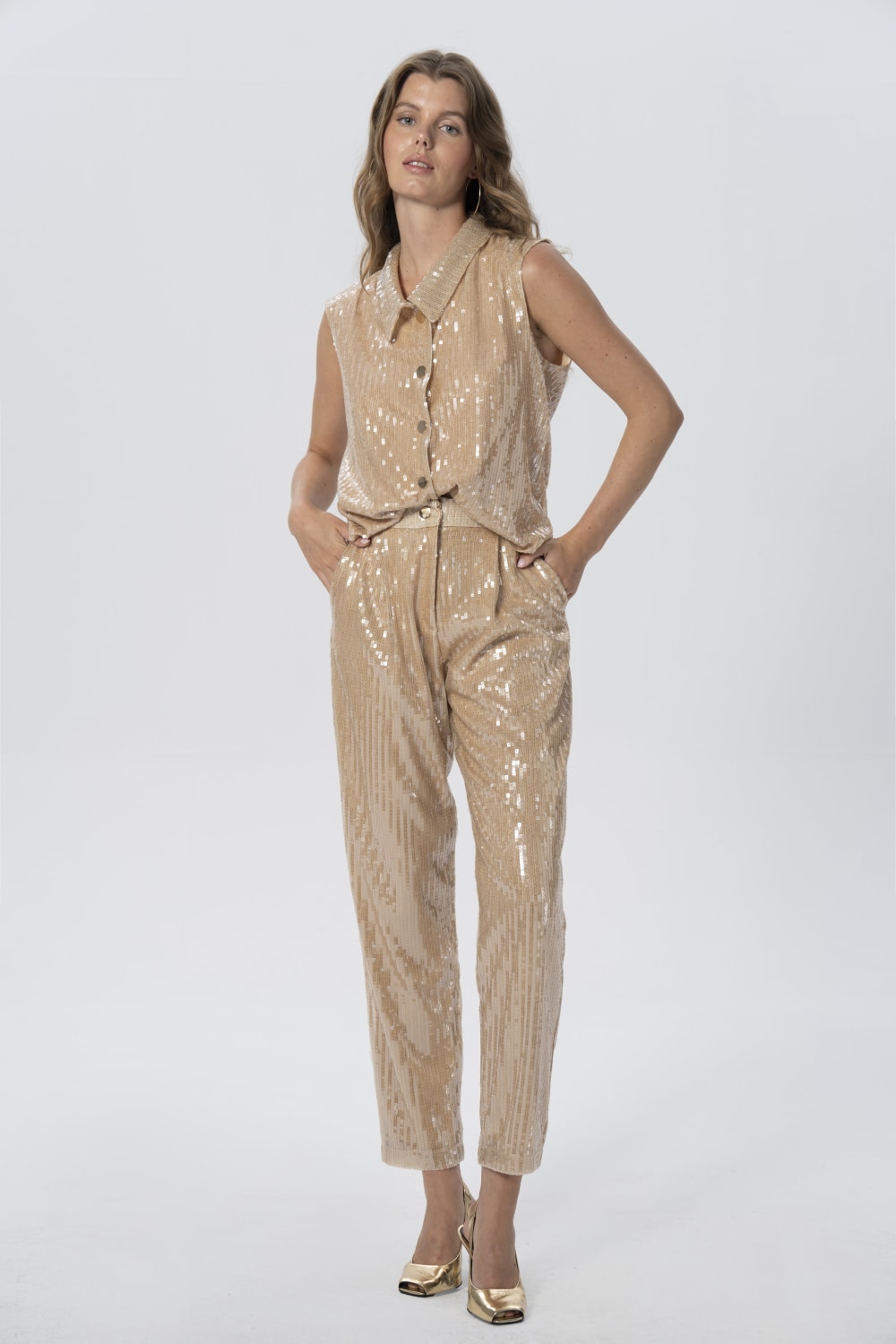 Luna Per Noctes-Hologram-Yelek-1-Milagron.com