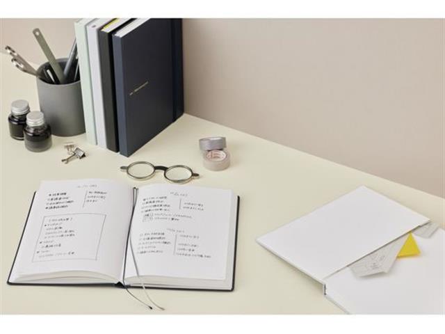 Maruman Mnemosyne Journal Sert Kapak A5 Noktalı Grey Defter N888-51