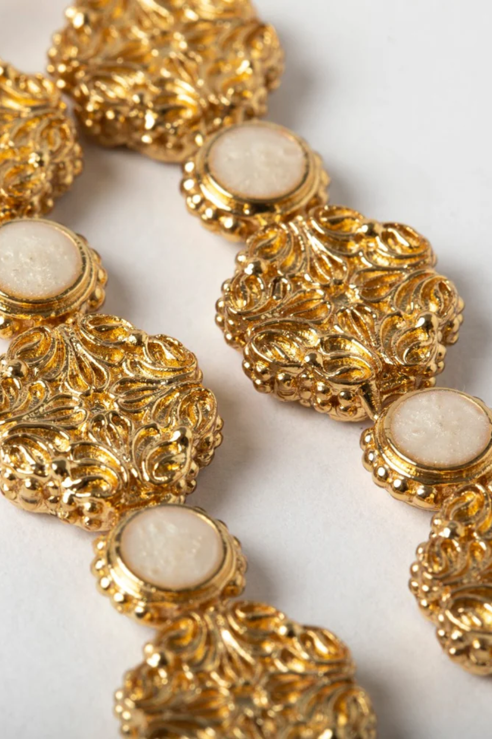 Maison Lygos-Galla Placidia Yuvarlak Küpe-Küpe-2-Milagron.com