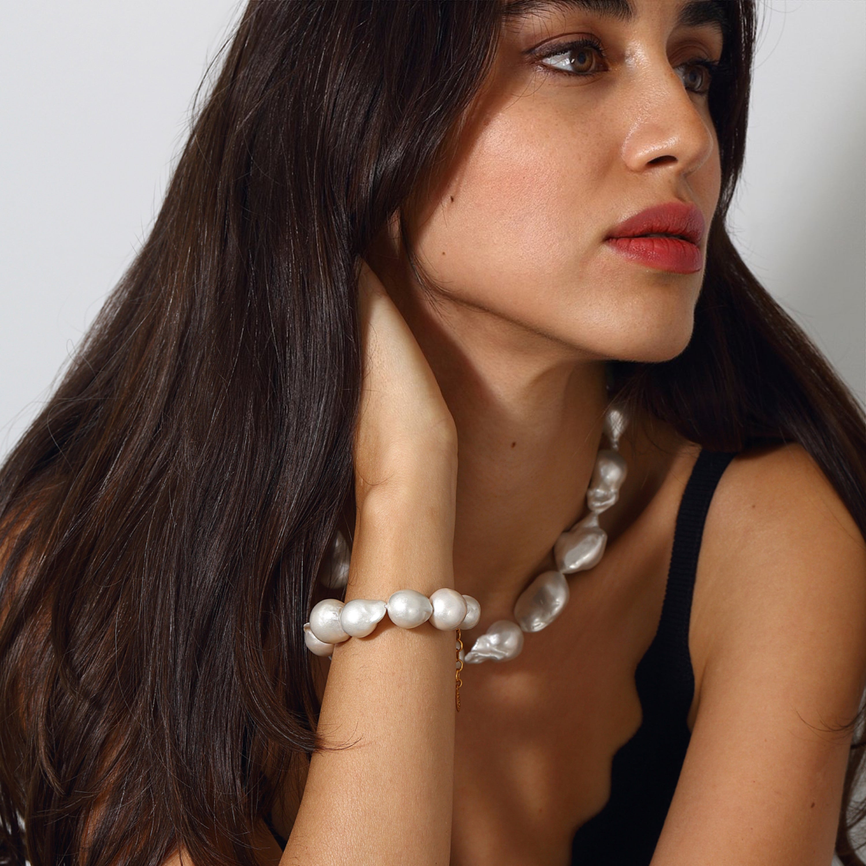 Maison Soula-La Sirena Pearl Bracelet-Bracelet-4-Milagron.com