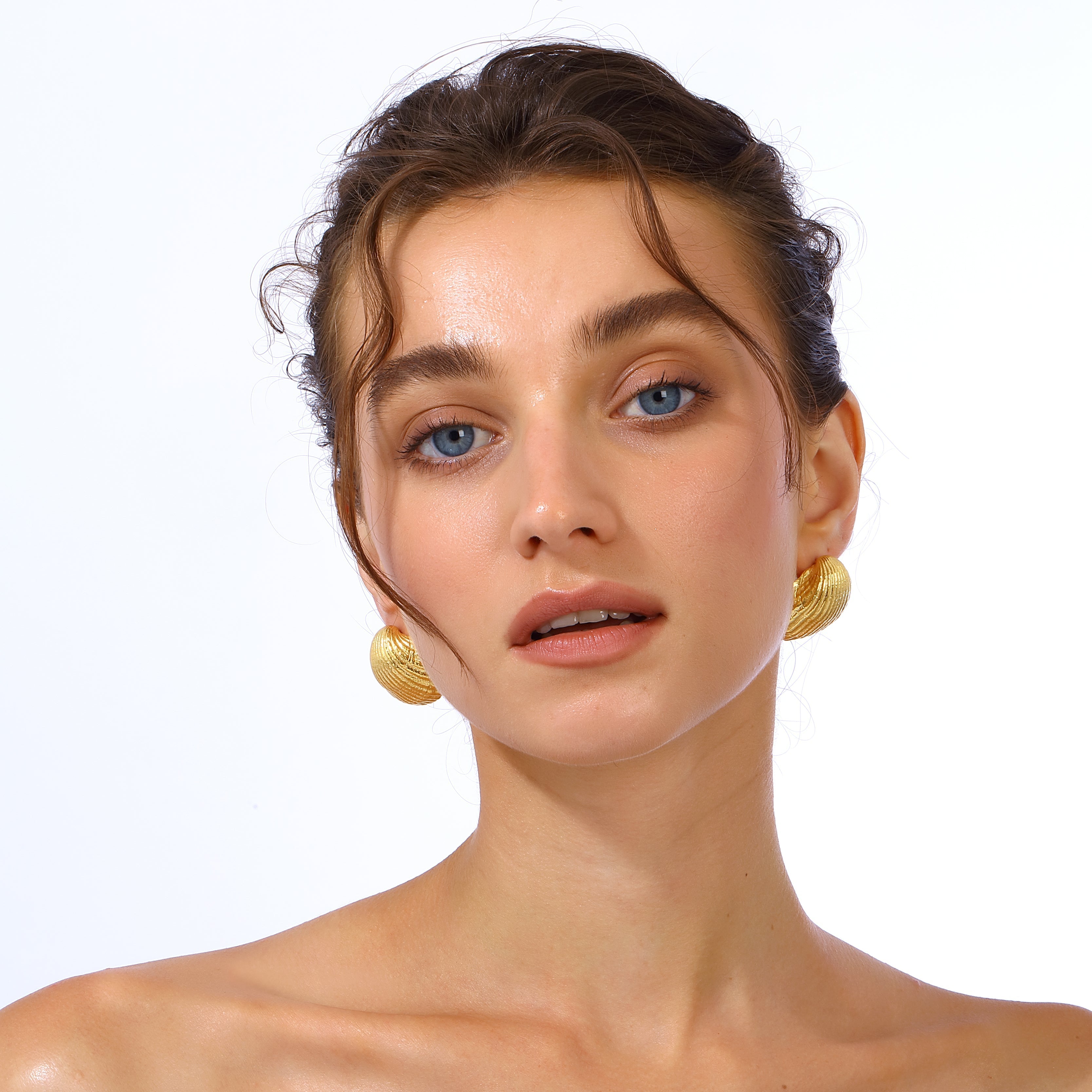 Maison Soula-Seashell Earrings-Earrings-4-Milagron.com