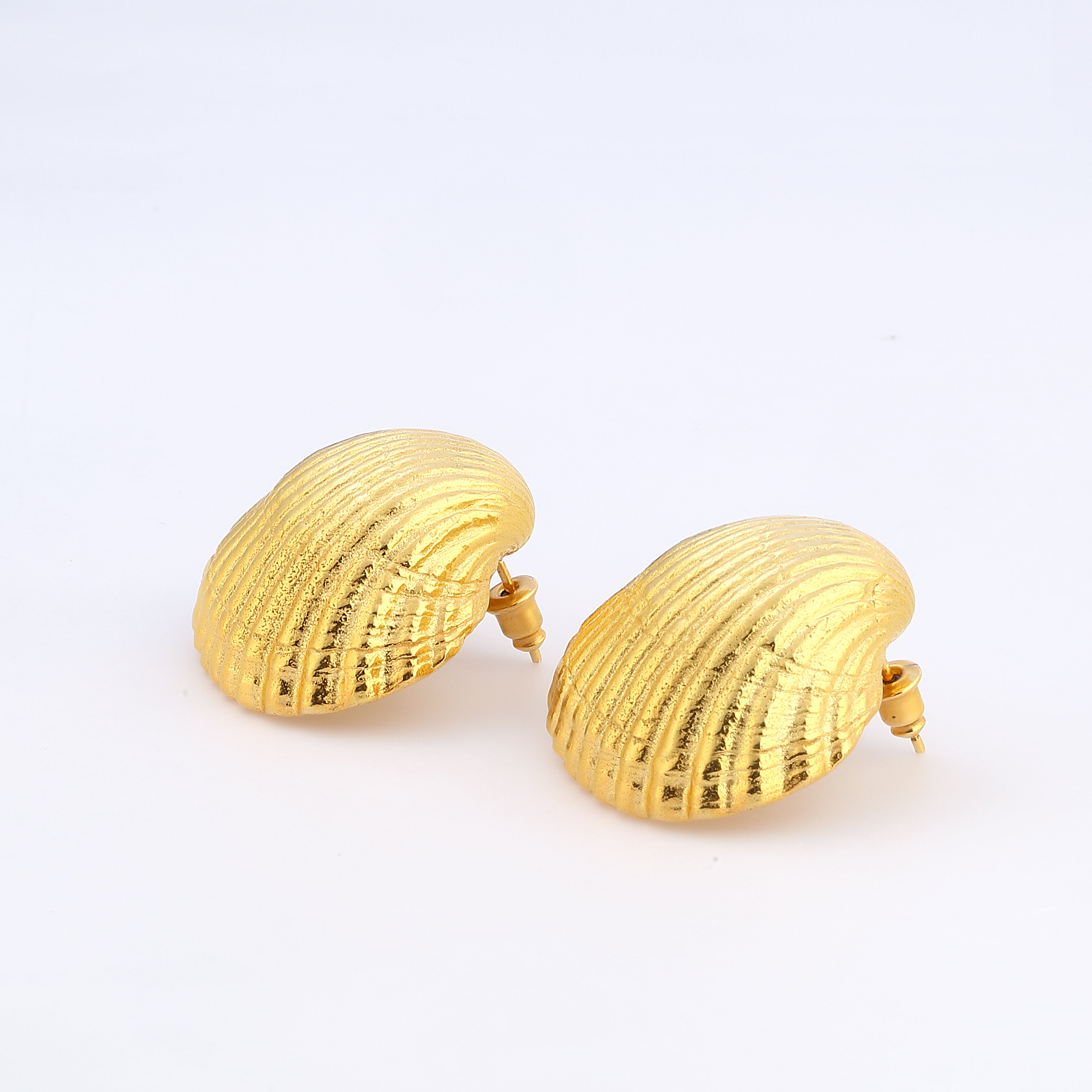 Maison Soula-Seashell Earrings-Earrings-7-Milagron.com