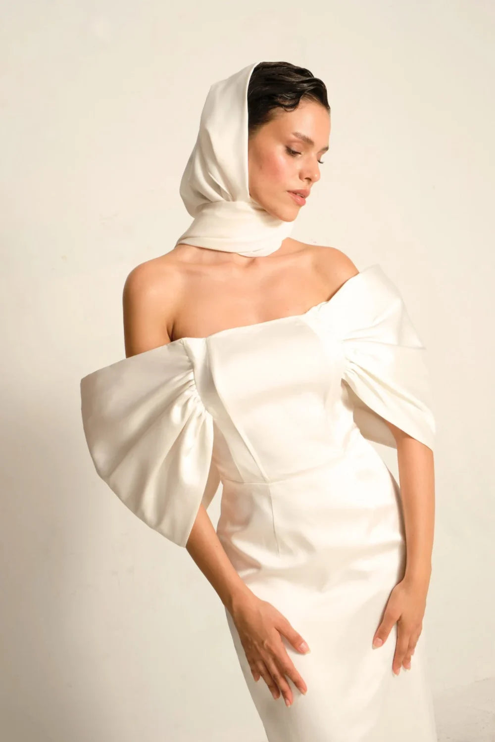 Manshet-Brigitte Straplez Saten Nikah Elbisesi-Elbise-3-Milagron.com