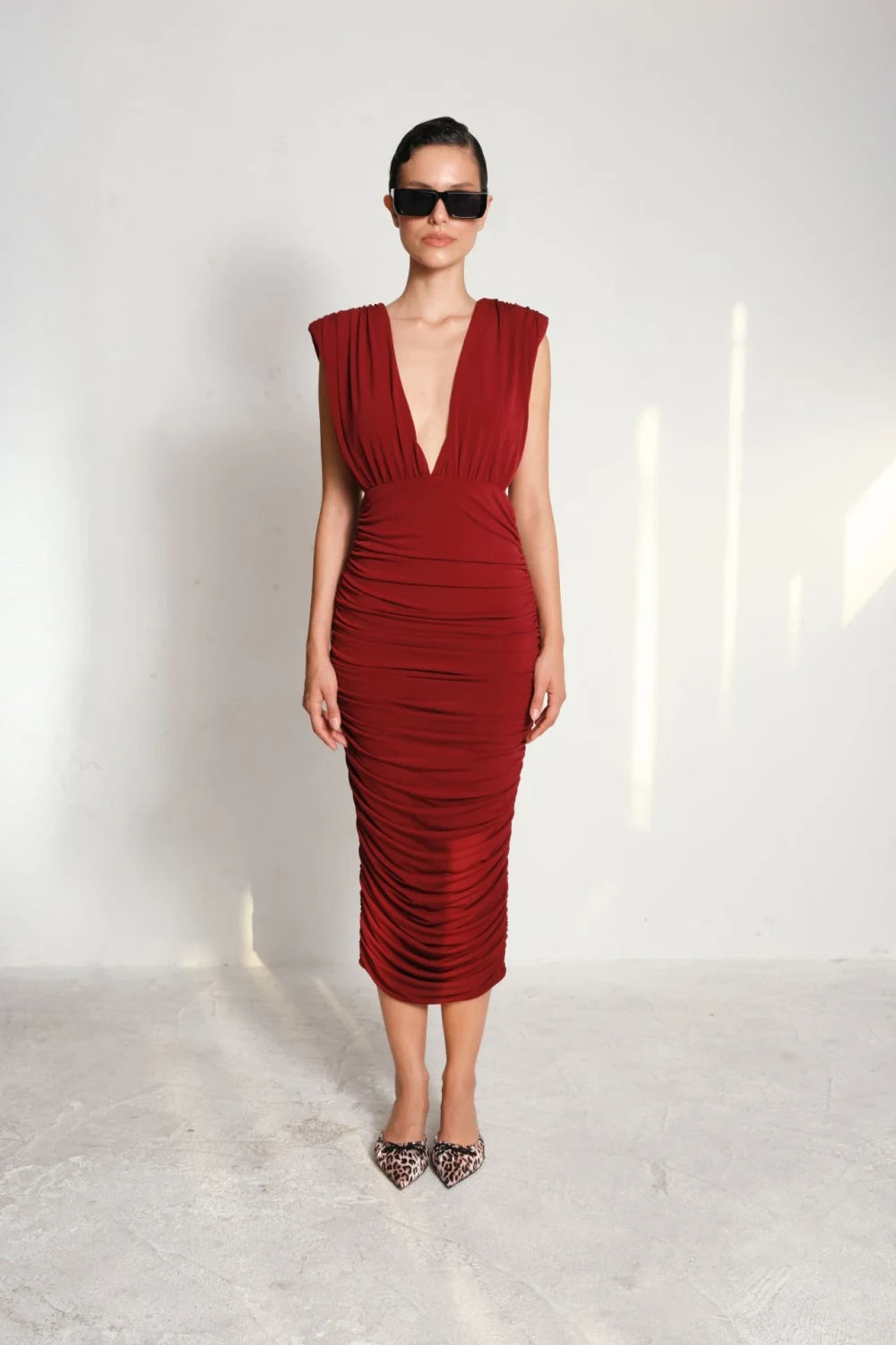 Manshet-Elodie Dekolteli Midi Elbise-Elbise-1-Milagron.com