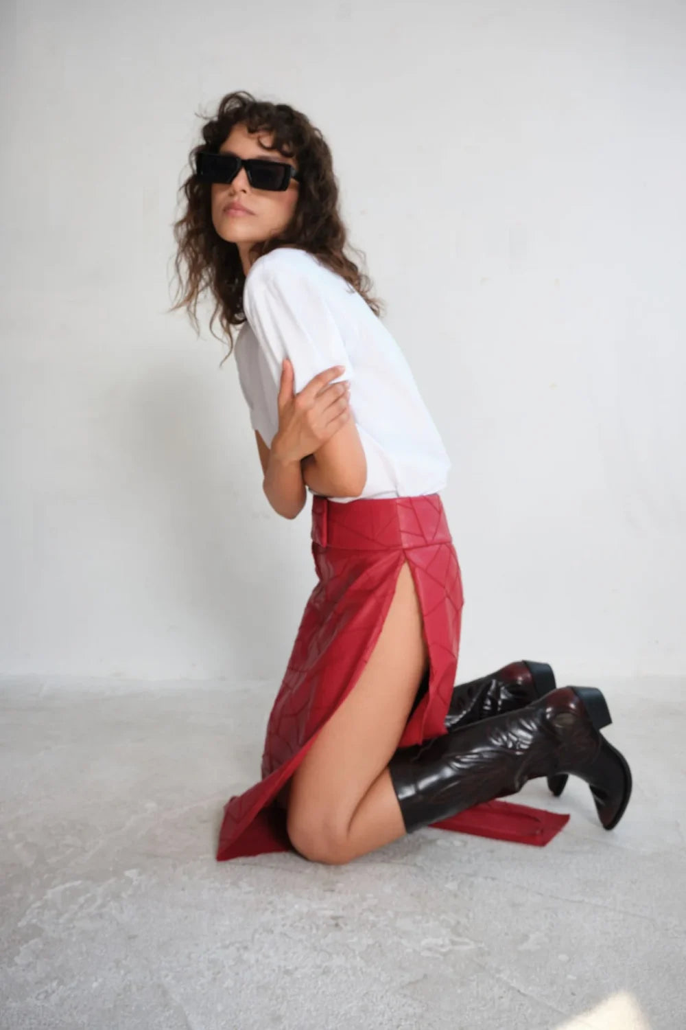 Manshet-Nadine Yırtmaçlı Deri Midi Etek-Etek-5-Milagron.com