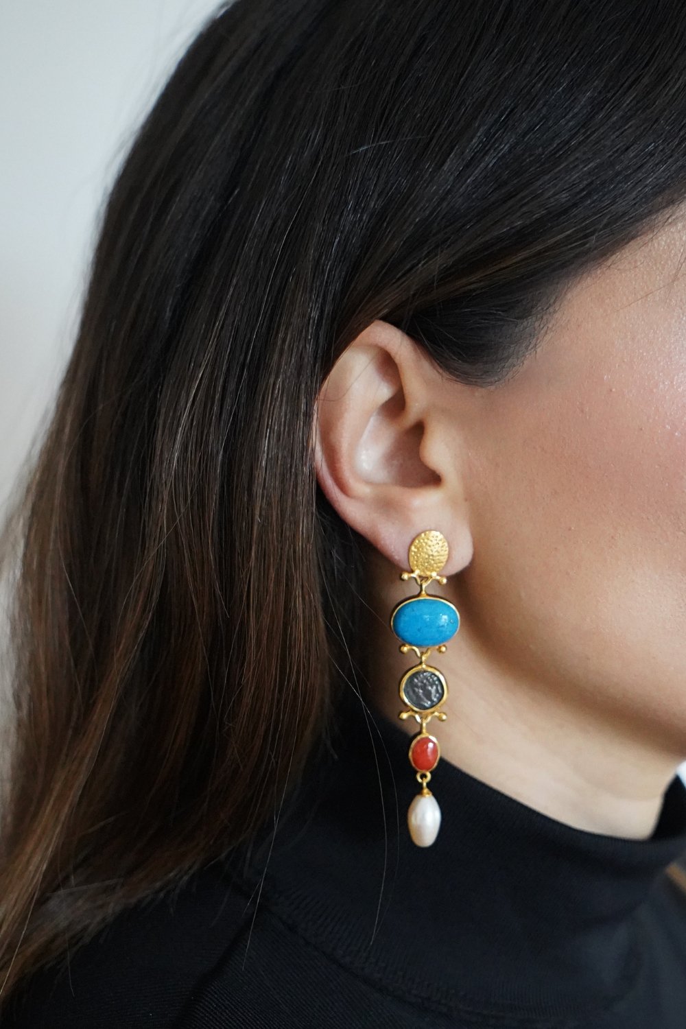 Manus In Mano-Rita Turkuaz Mercan İnci Sallantılı Gümüş Küpe-Küpe-2-Milagron.com