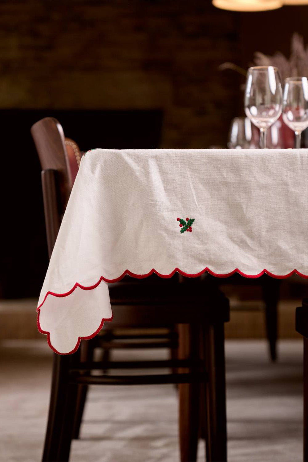 Christmas Holly Masa Örtüsü – 150 × 250 Cm - 0