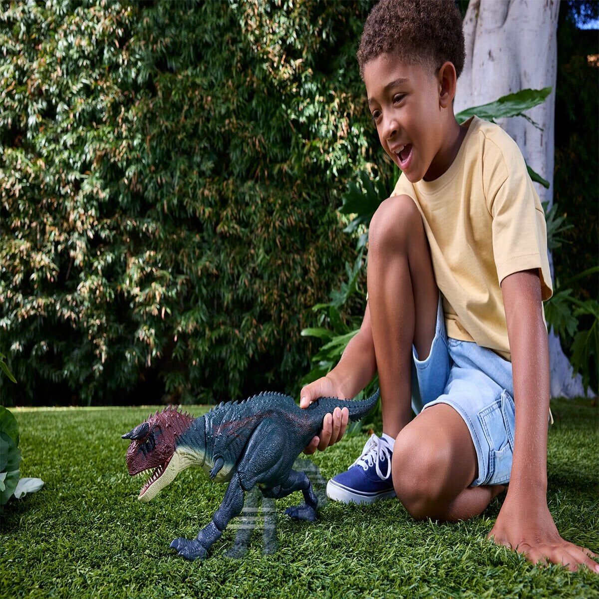 Jkg85 Jurassic World Carnotaurus Figürü