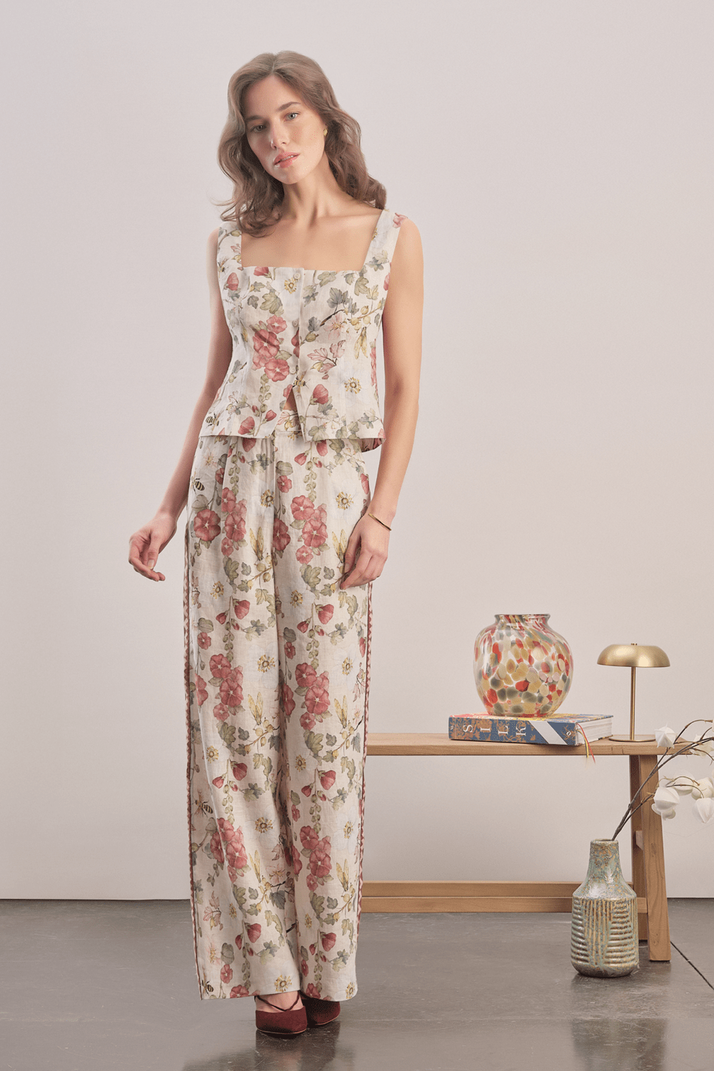 Mavlo-Burgundy Çiçekli Keten Pantolon-Pantolon-1-Milagron.com