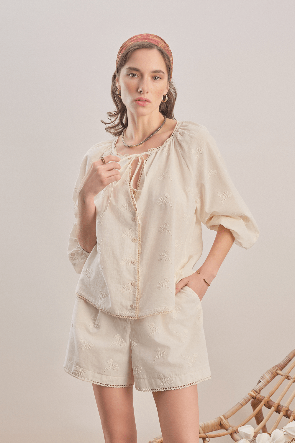 Mavlo-Soft Rose Nakışlı Koton Gömlek-Gömlek-1-Milagron.com