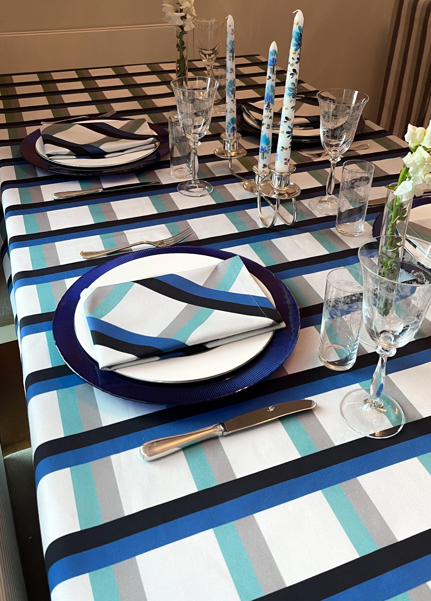 Meja Atelier-Berry.Aliya Masa Örtüsü-Masa Örtüleri-3-Milagron.com