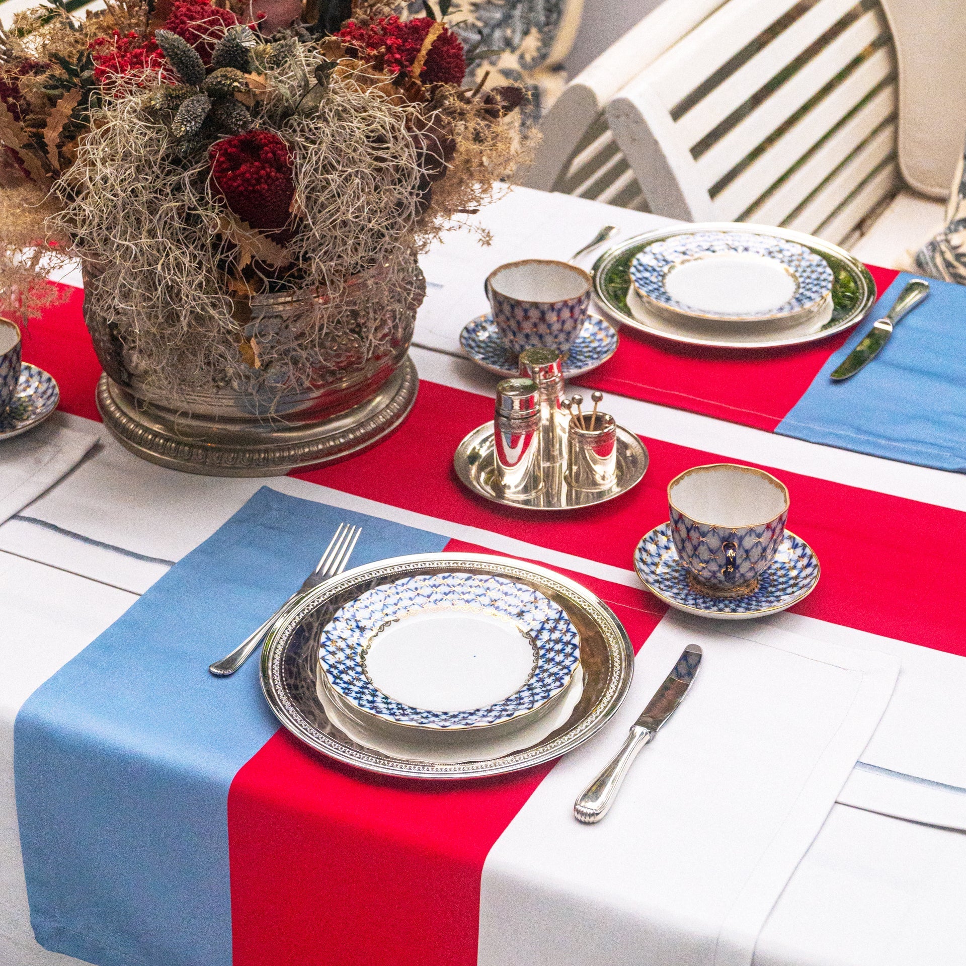 Meja Atelier-Christmas Eve Runner-Sunum Aksesuarları-1-Milagron.com