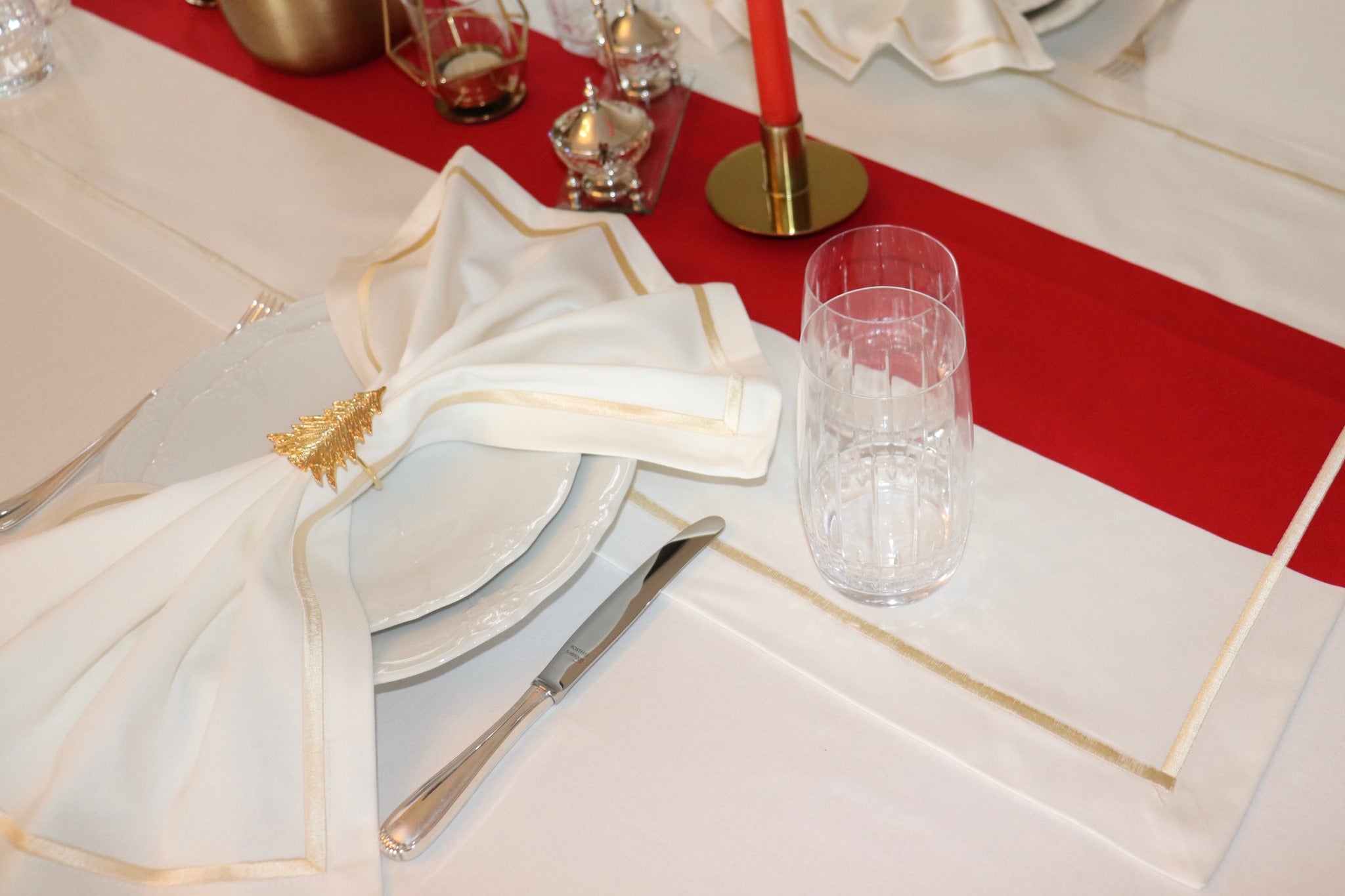 Meja Atelier-Christmas Gloria Runner-Sunum Aksesuarları-5-Milagron.com