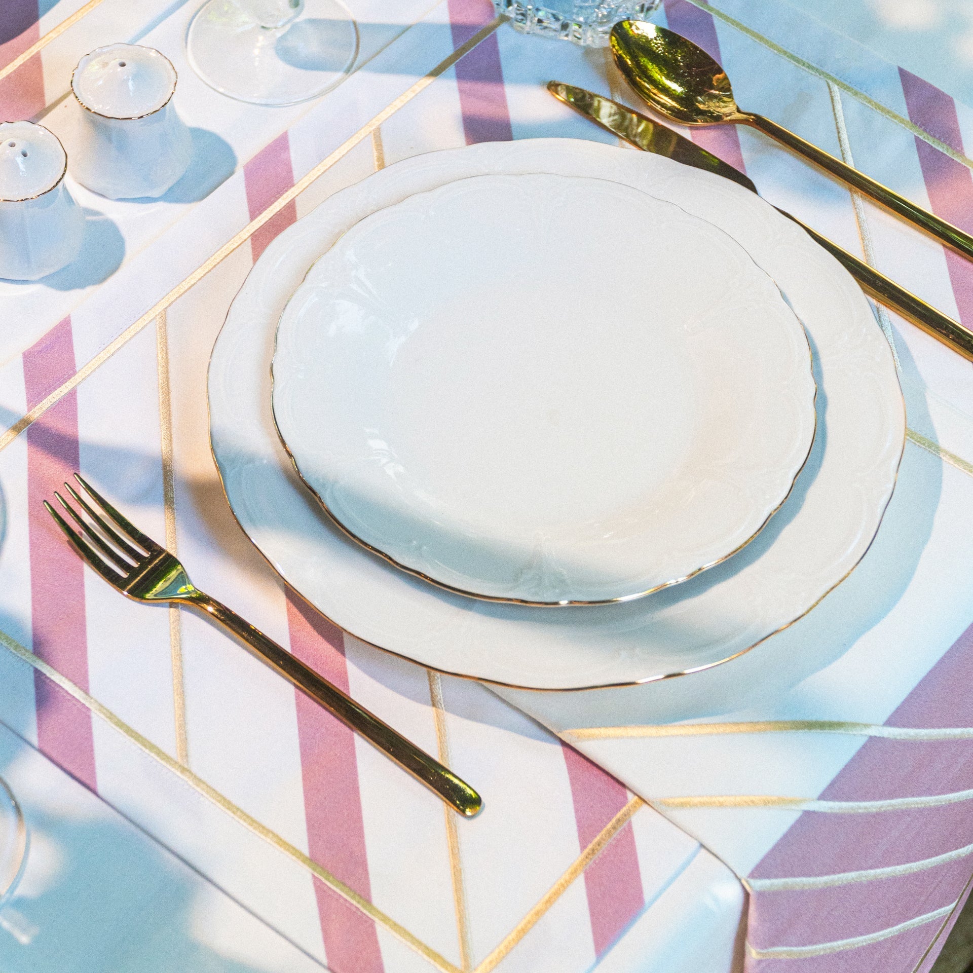 Meja Atelier-Maya.Queen Amerikan Servis Seti-Sunum Aksesuarları-1-Milagron.com