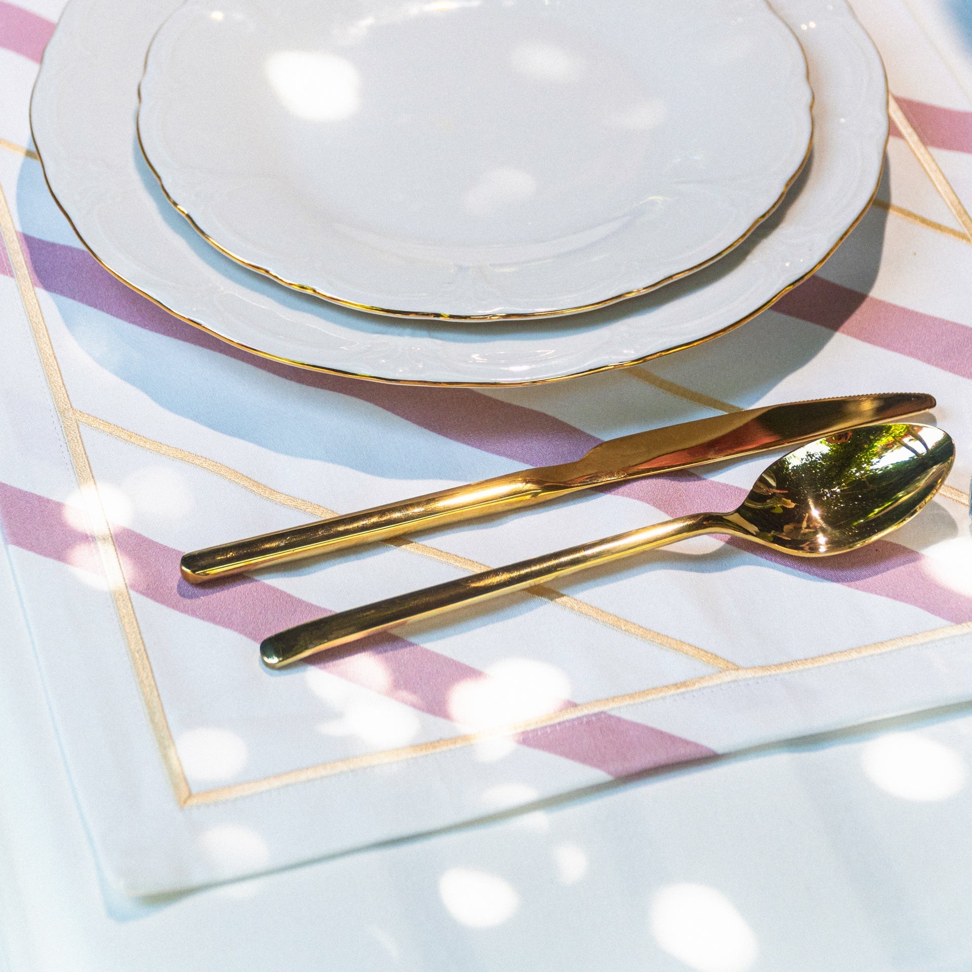 Meja Atelier-Maya.Queen Amerikan Servis Seti-Sunum Aksesuarları-2-Milagron.com