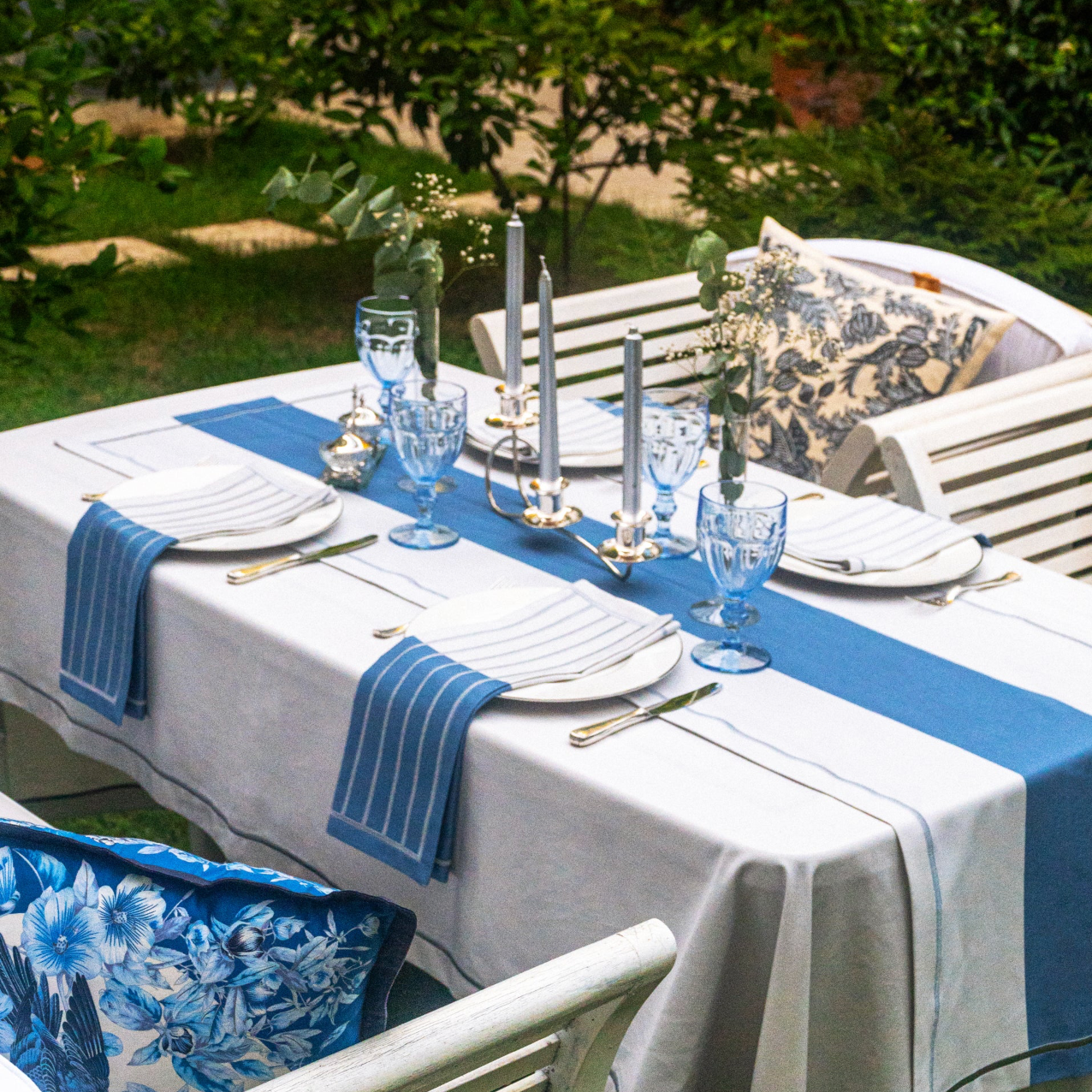 Meja Atelier-Maya.Royal Runner-Sunum Aksesuarları-1-Milagron.com