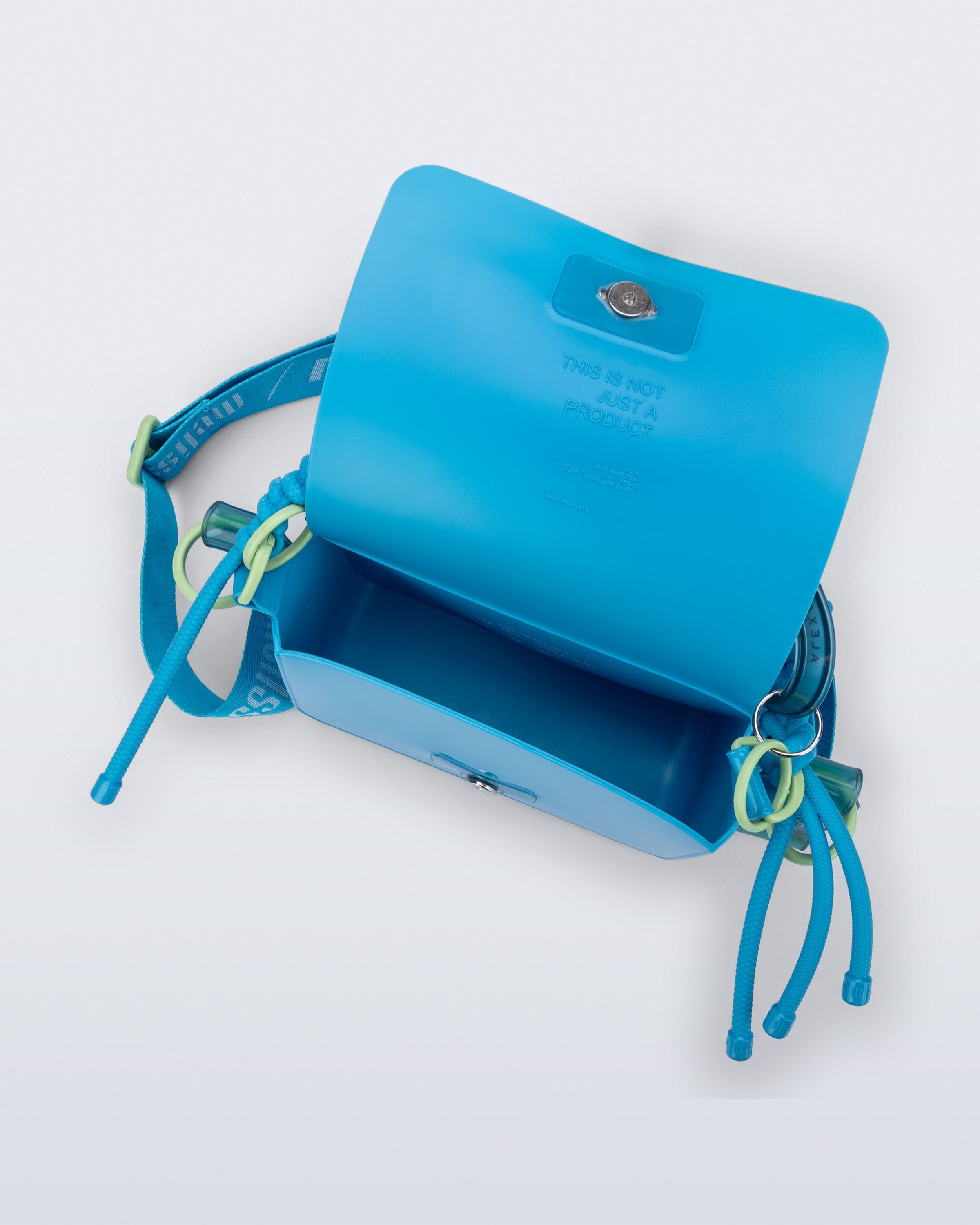 Nina Bag + Alexandre Pavão