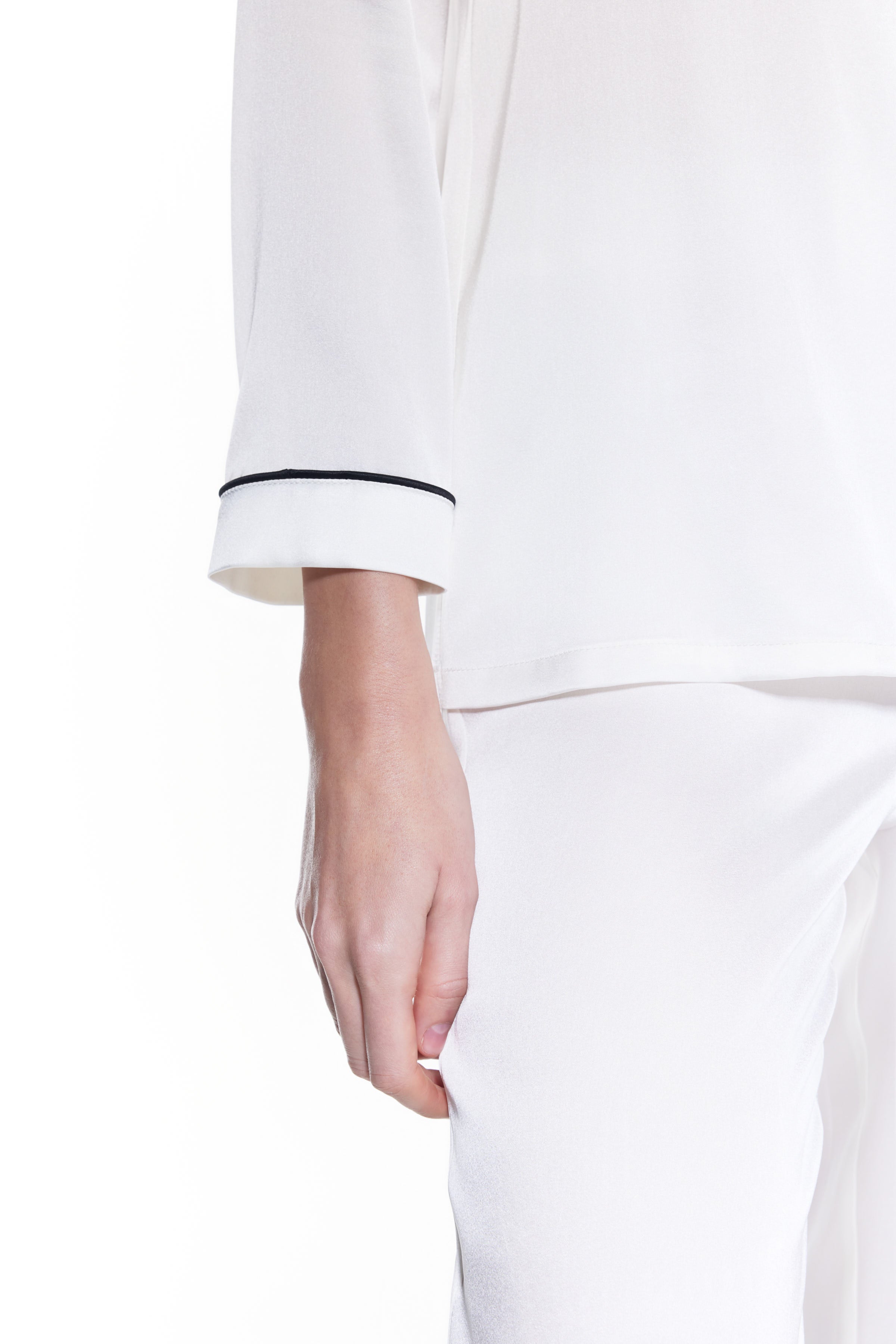 Mers Silk-Carmen Silk Set White-4-Milagron.com