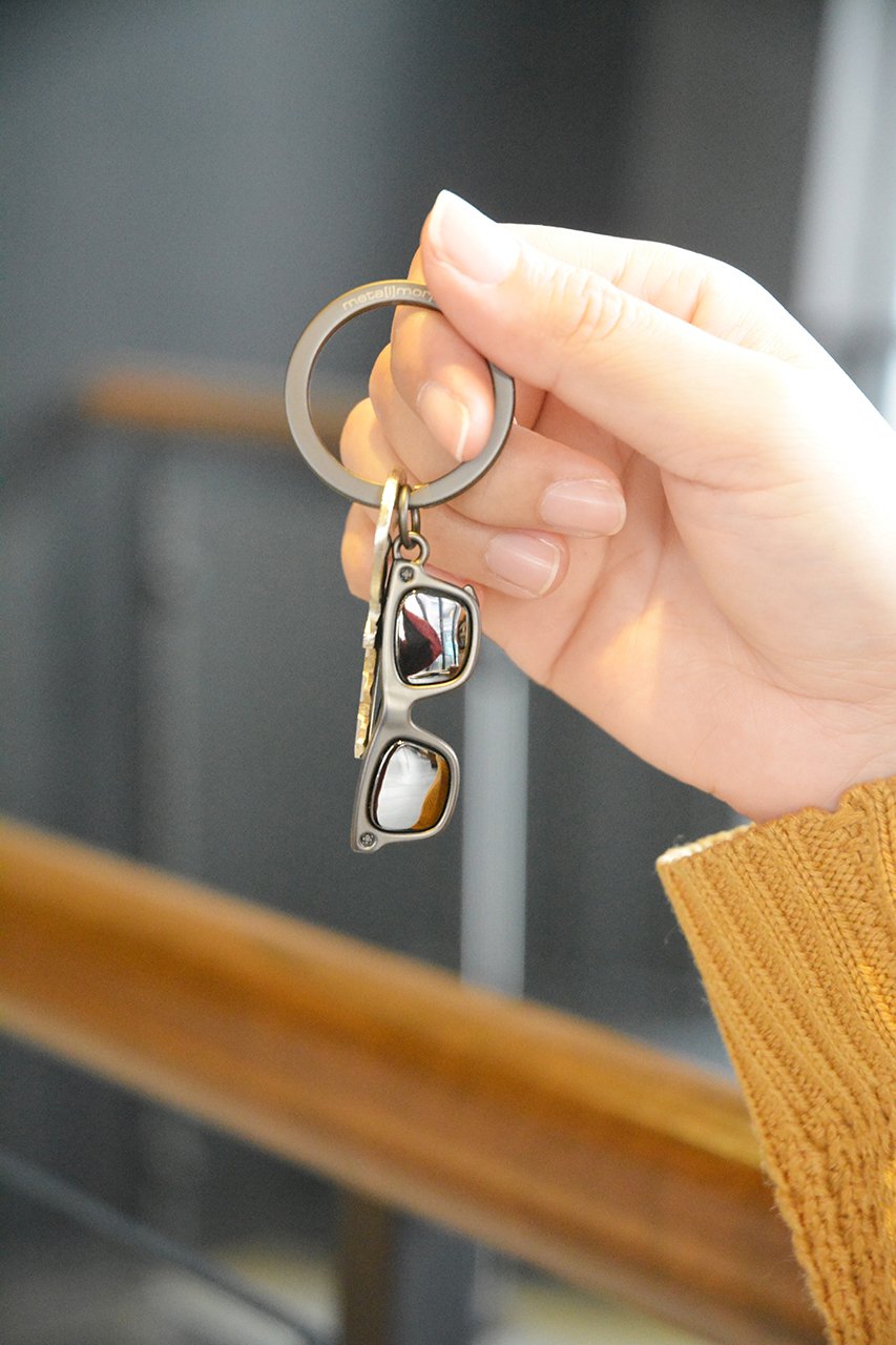 Metalmorphose-Siyah Güneş Gözlüğü Anahtarlık-Anahtarlık-7-Milagron.com