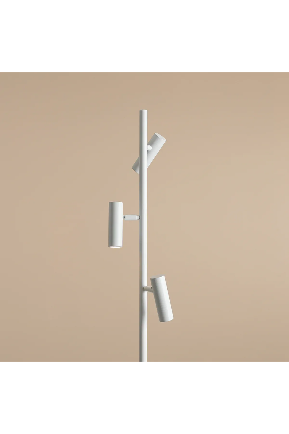 Metanoya Lighting-Crest Lambader - Beyaz-Lambader-1-Milagron.com