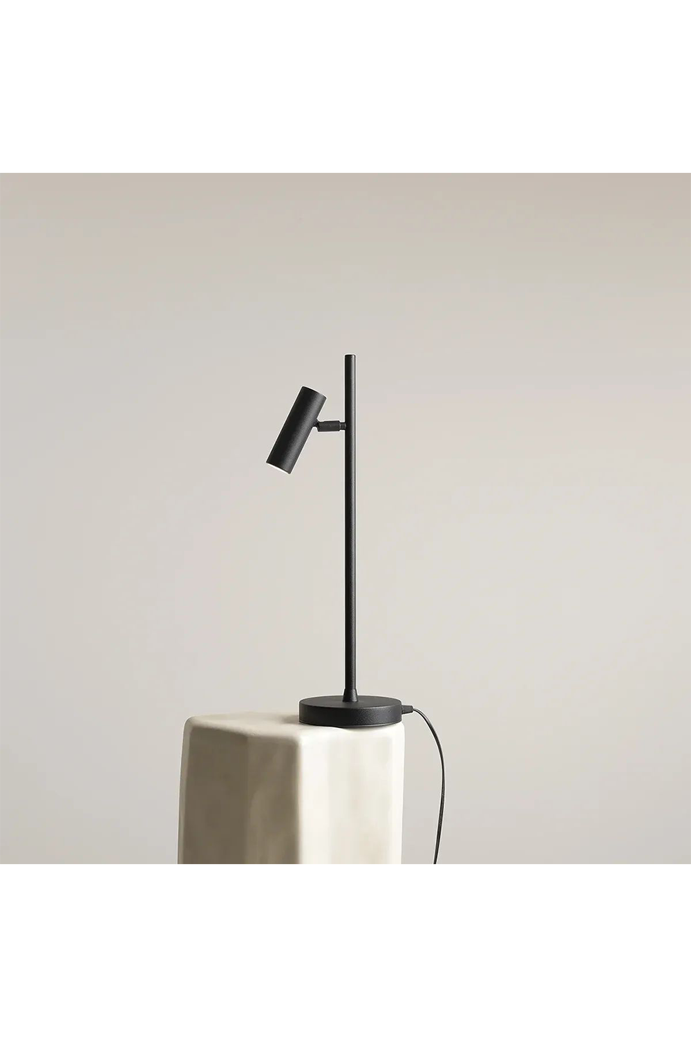 Metanoya Lighting-Crest Masa Lambası - Siyah-Masa Lambası-2-Milagron.com