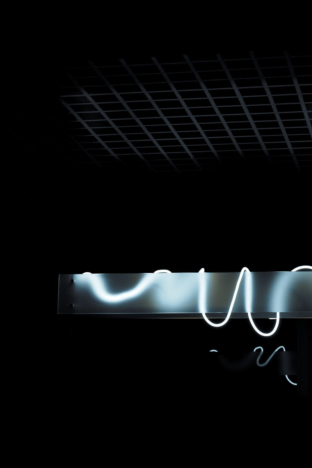 Metastudio-Neon Sarkıt (yeşil-beyaz)-Avize-3-Milagron.com