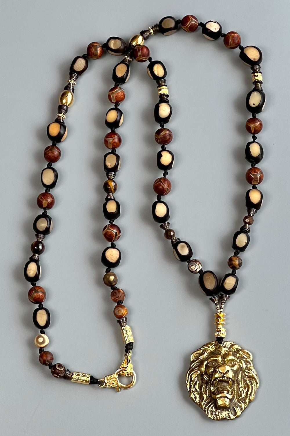 Mey Atelier-Lion King – Antika Aslan Figürlü Unisex Kolye-Kolye-4-Milagron.com