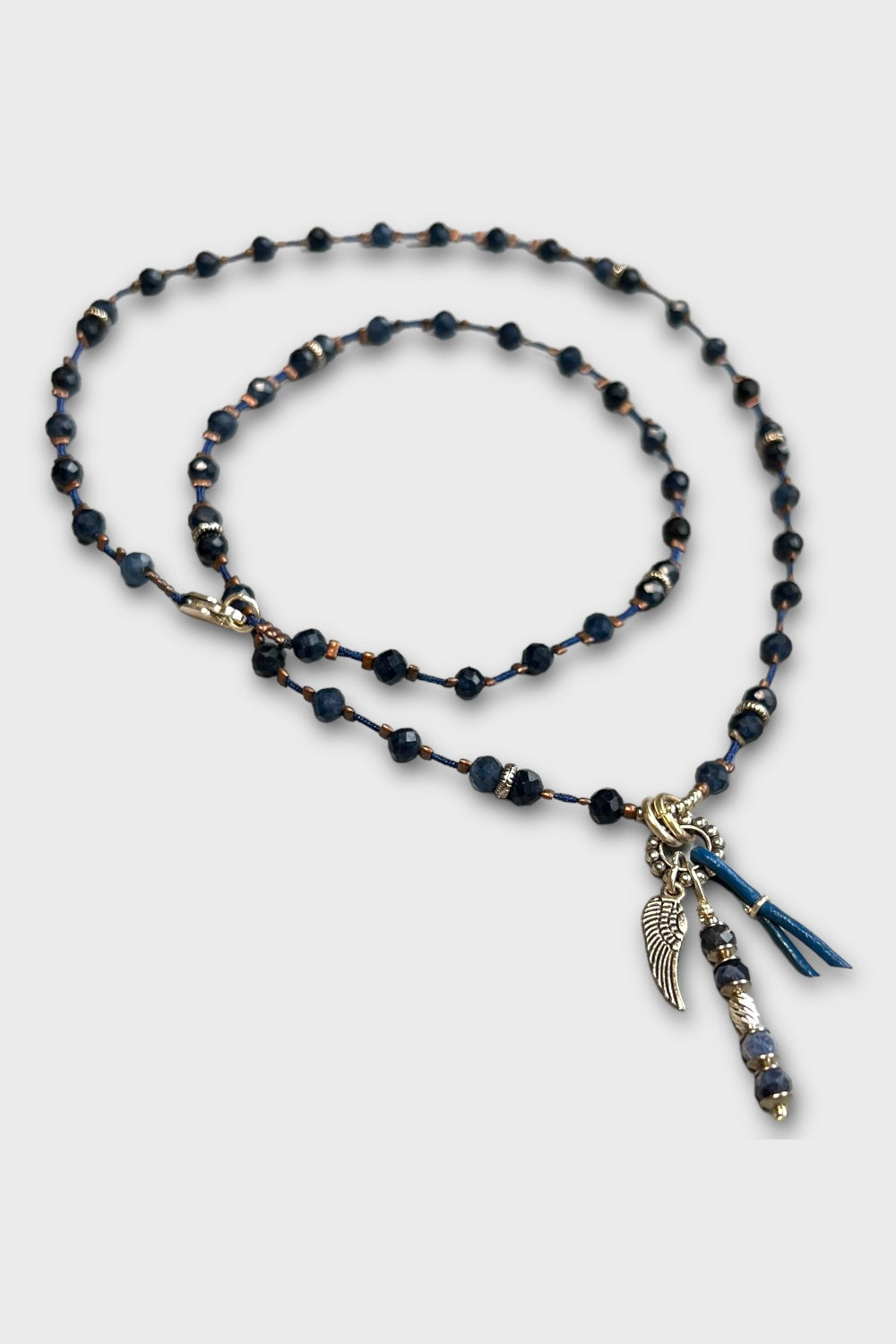 Mey Atelier-Lucius Blue – Faset Kesim Lapis Gümüş Unisex Kolye-Kolye-3-Milagron.com