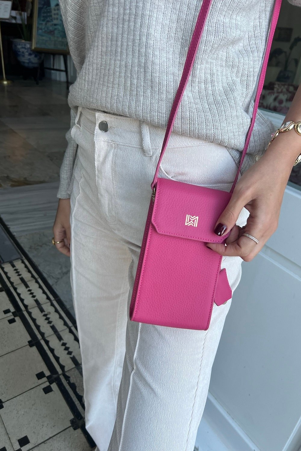 Meyfar-Pembe Deri Kartlık - Telefon Bölmeli Çanta-Omuz Çantası-4-Milagron.com